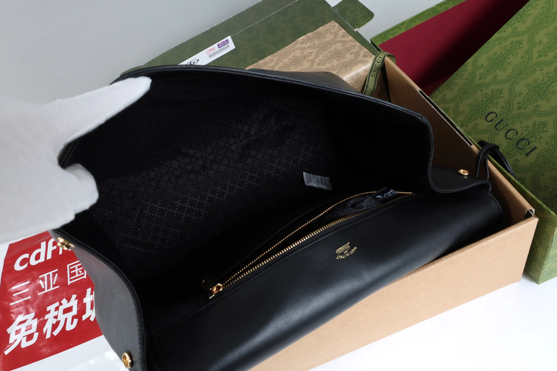 Классические Сумки Женские Gucci 18250588