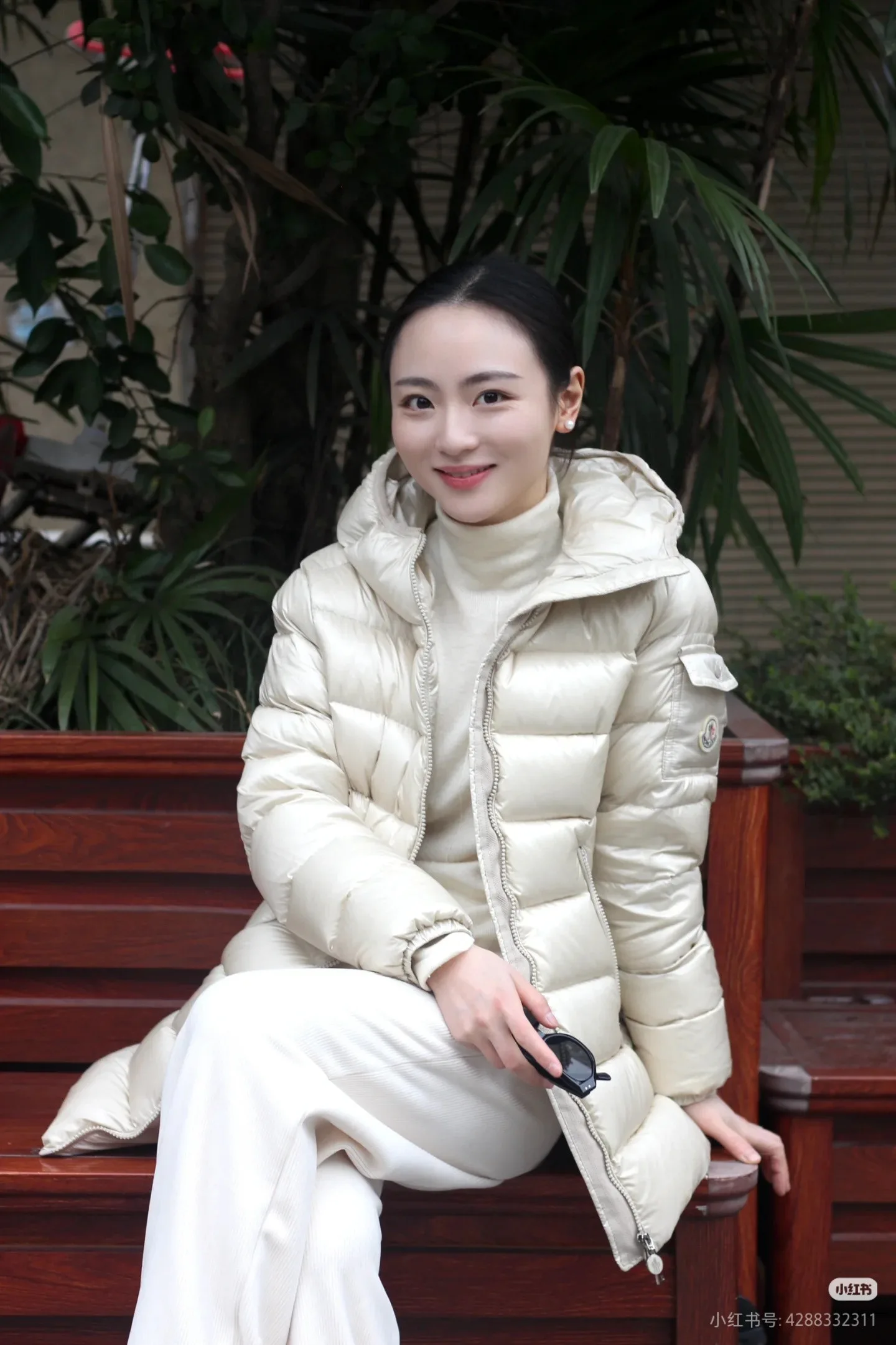Куртки И Пуховики Женские Moncler 18044449