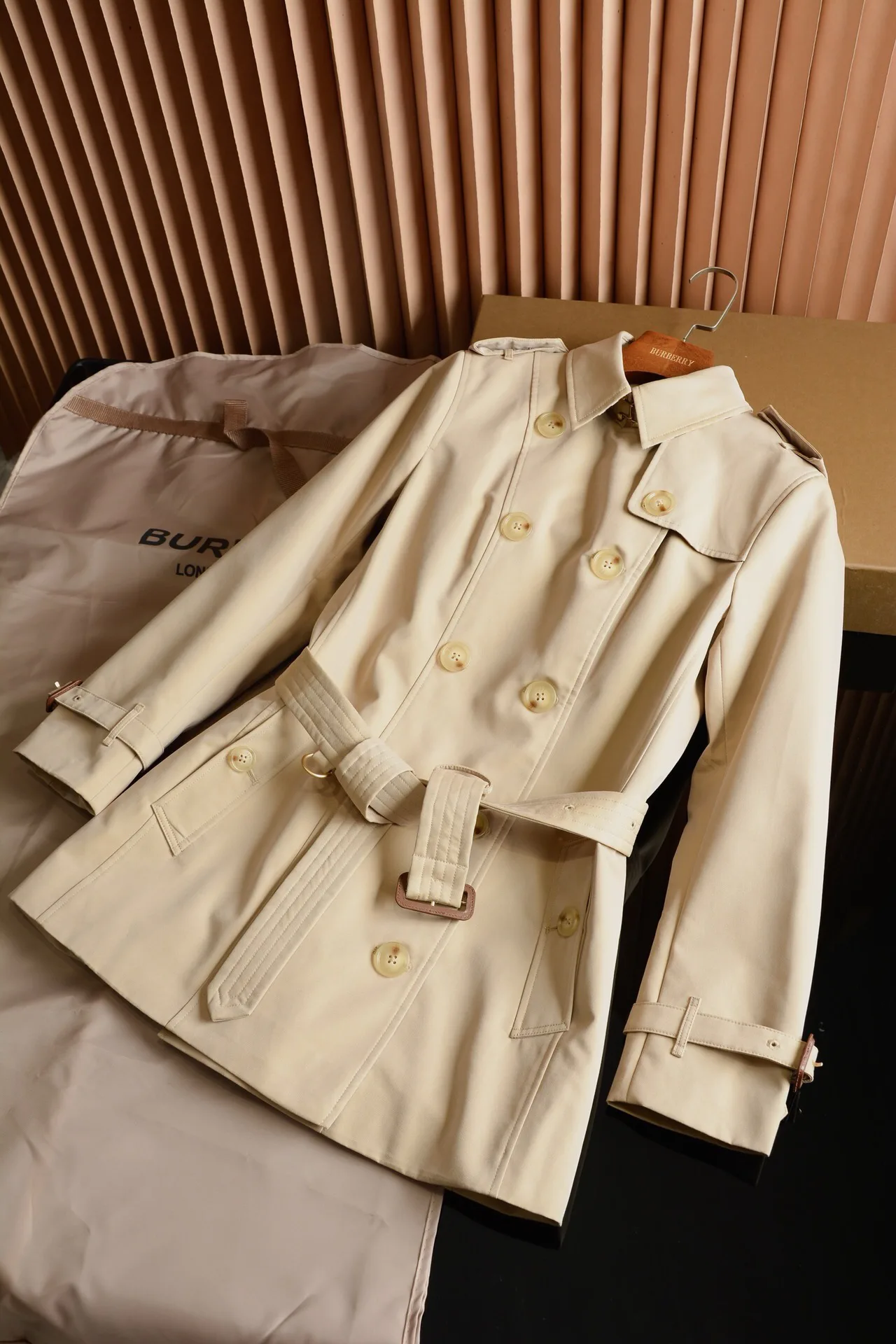 Тренчи Женские Burberry 18512881