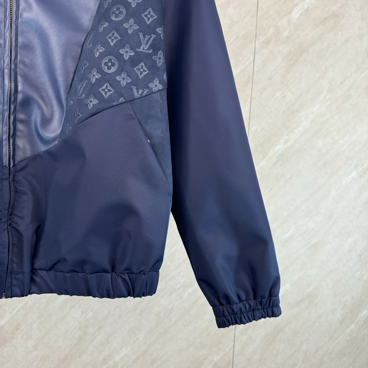 Куртки И Пуховики Женские Louis Vuitton 869277