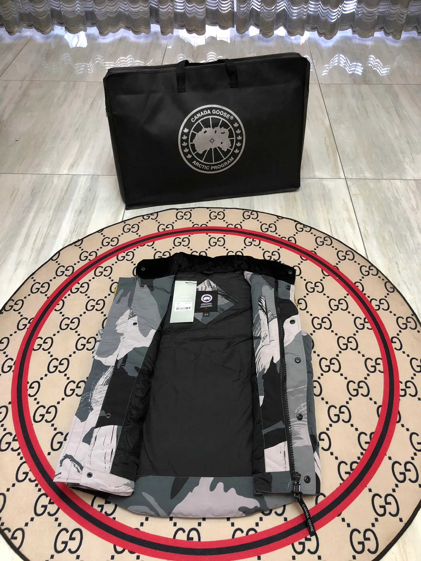 Жилеты Женские Canada Goose 1294359