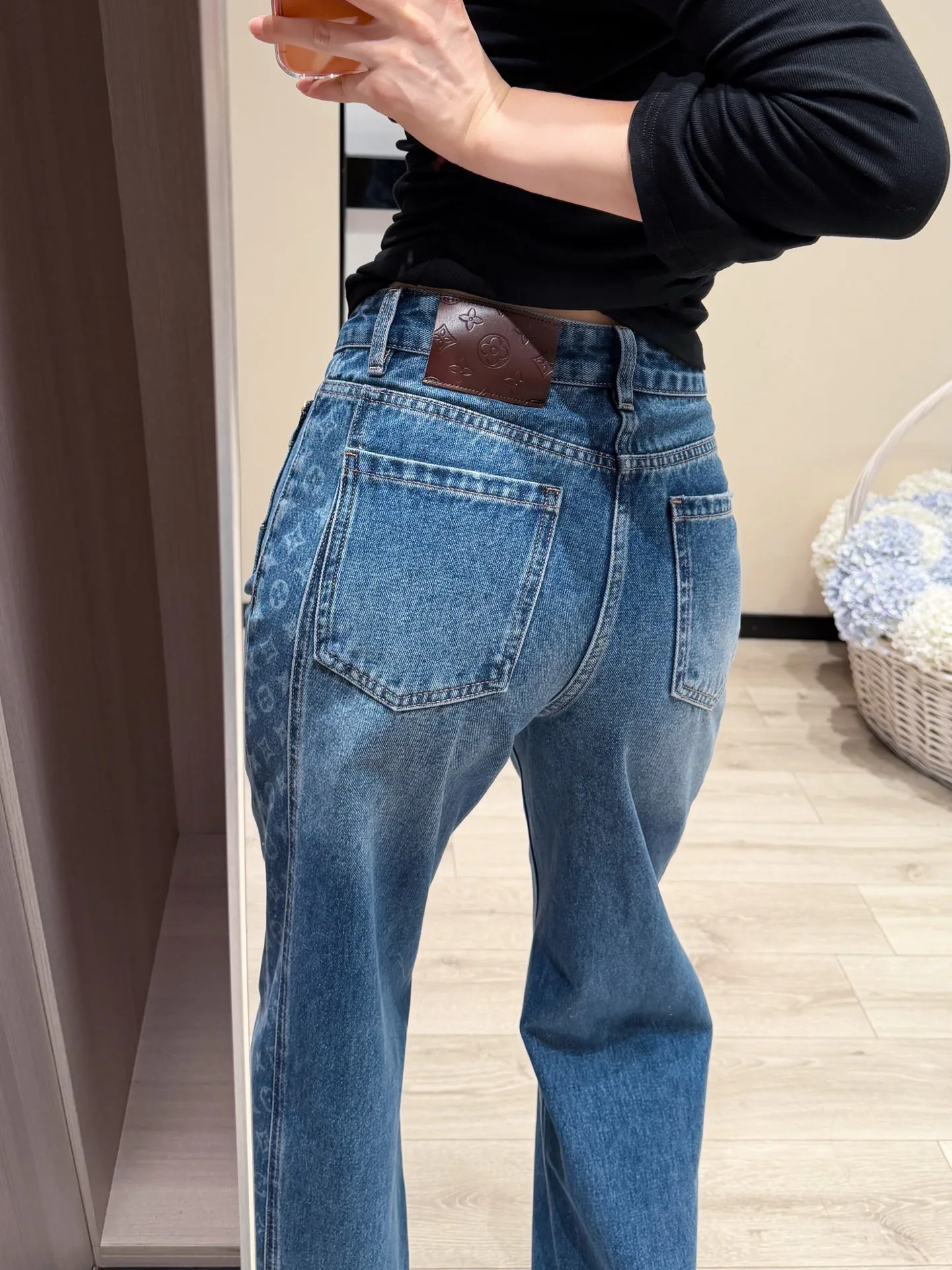 Джинсы Женские Louis Vuitton 18324906