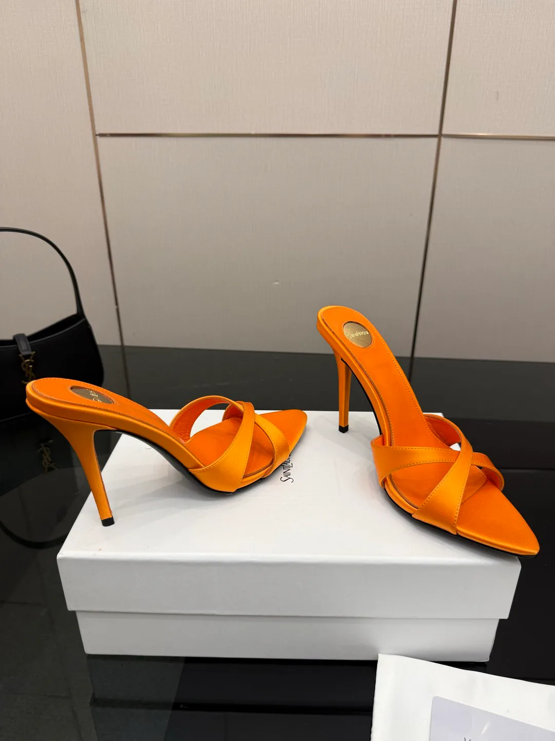 Босоножки Женские Saint Laurent 11409896