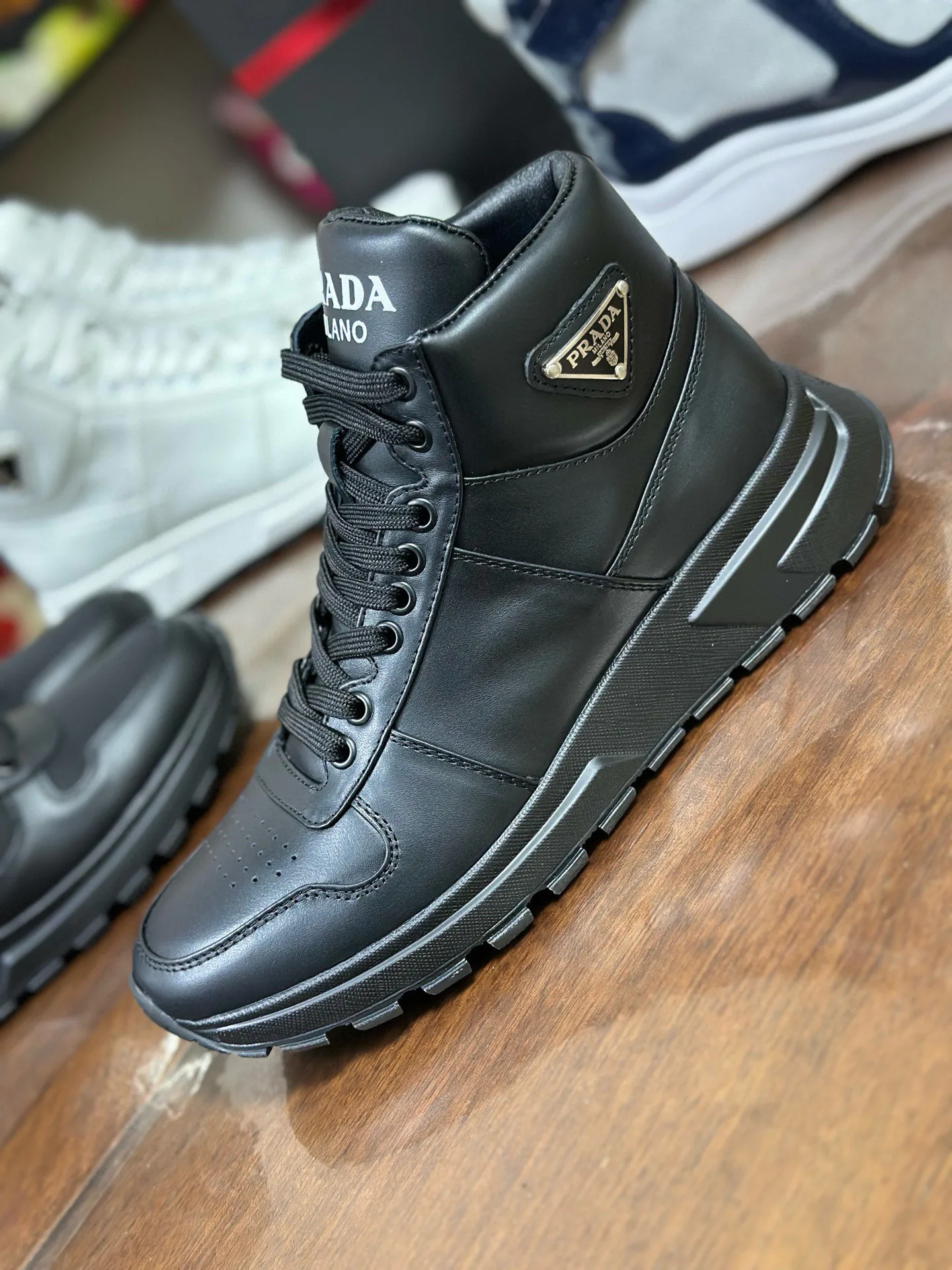 Кроссовки Мужские Prada 4193316