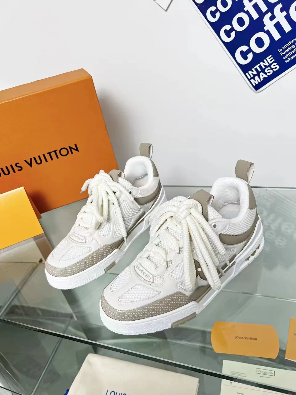 Кроссовки Женские Louis Vuitton 11250529