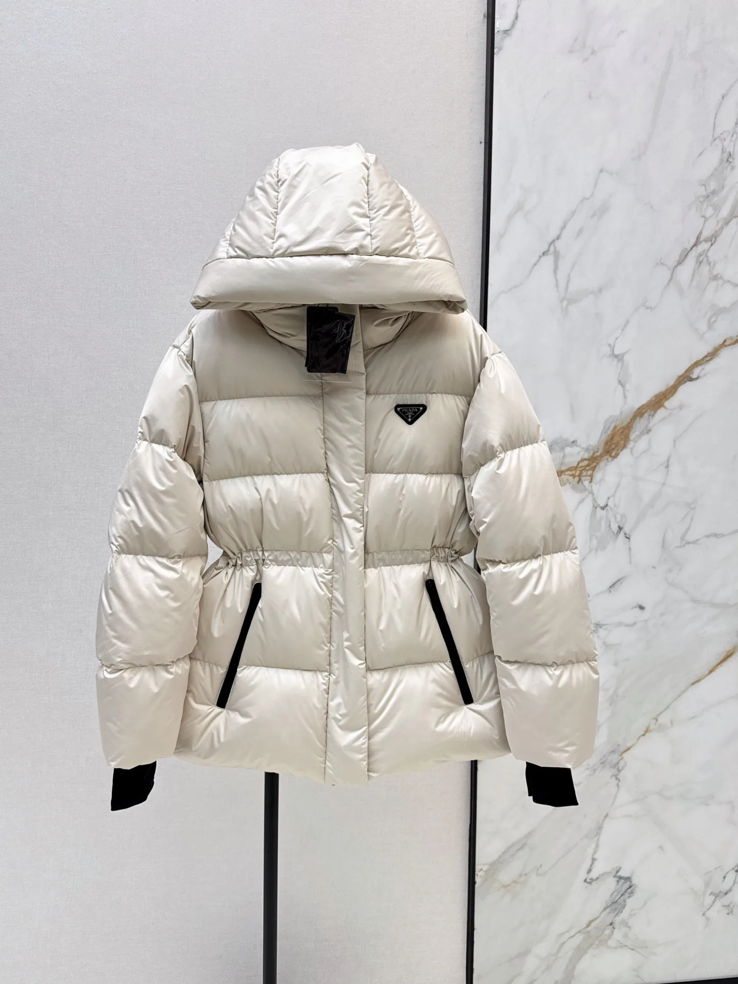 Куртки И Пуховики Женские Prada 18814808