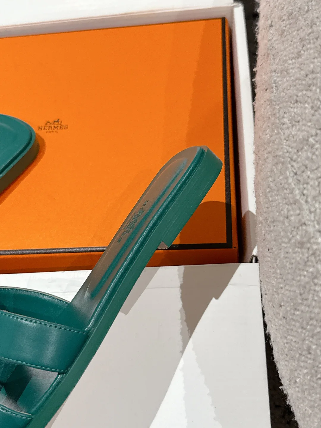 Шлепанцы Женские Hermes 814585