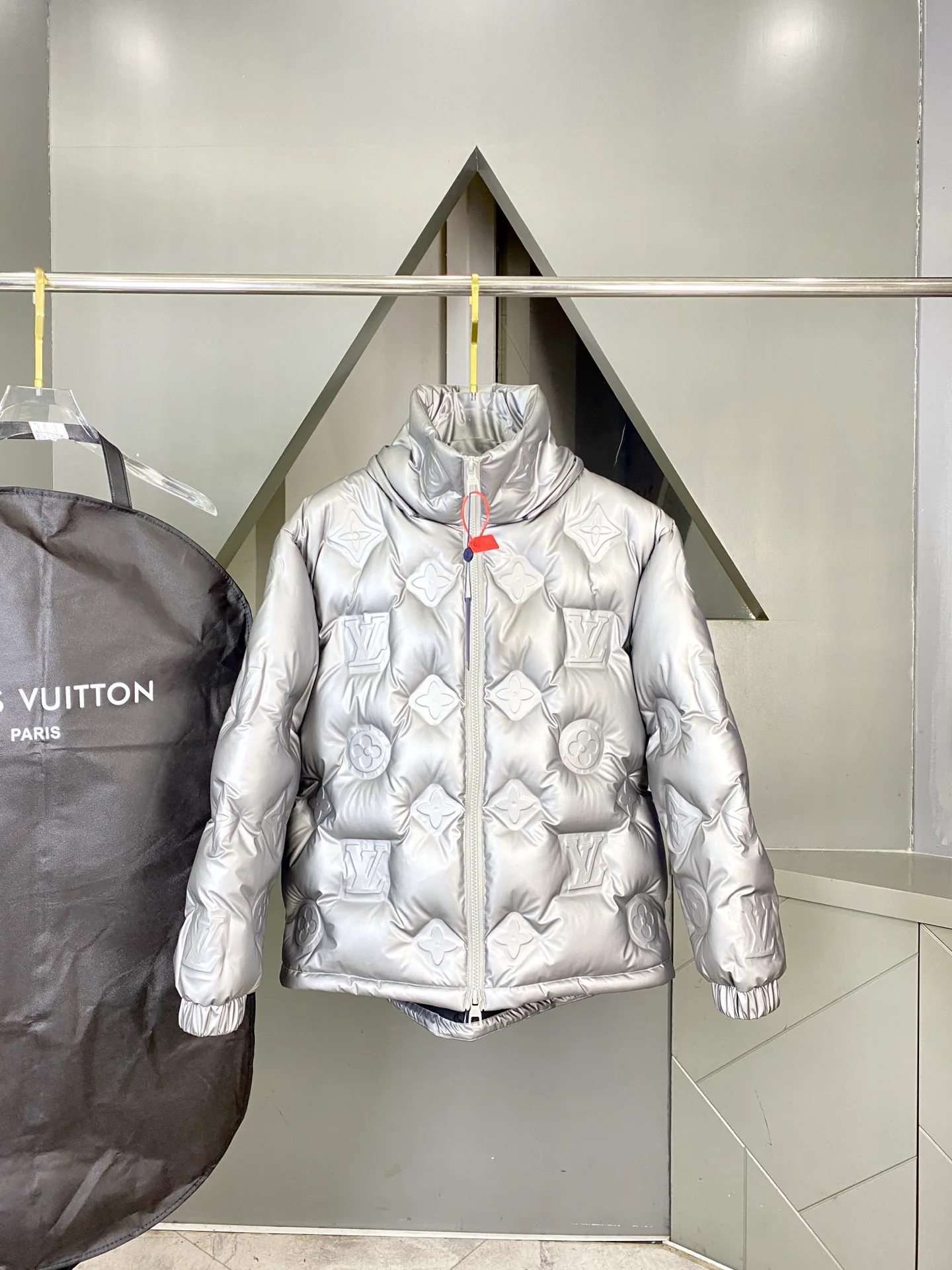 Куртки И Пуховики Мужские Louis Vuitton 375424