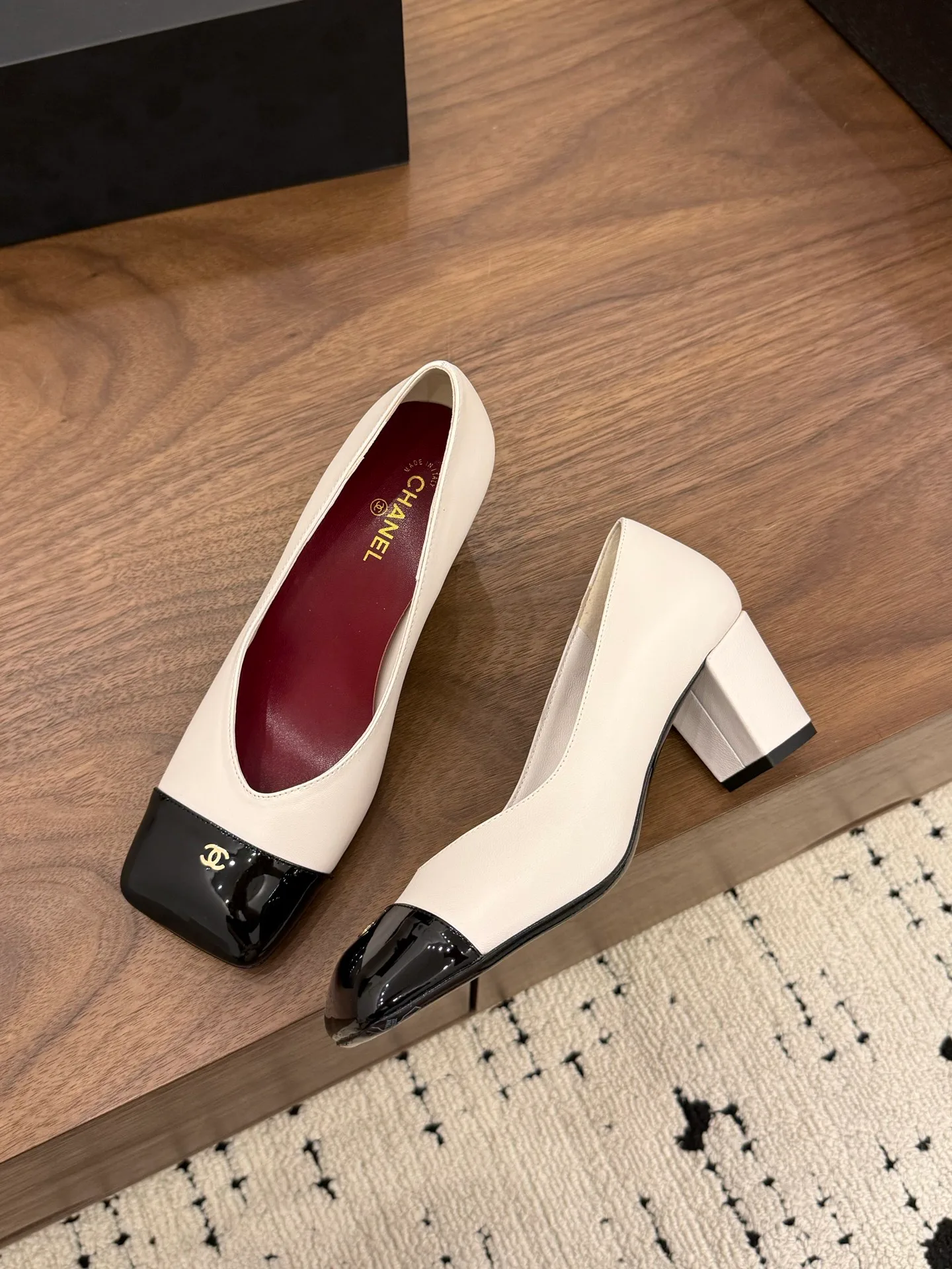 Туфли Женские Chanel 13230768