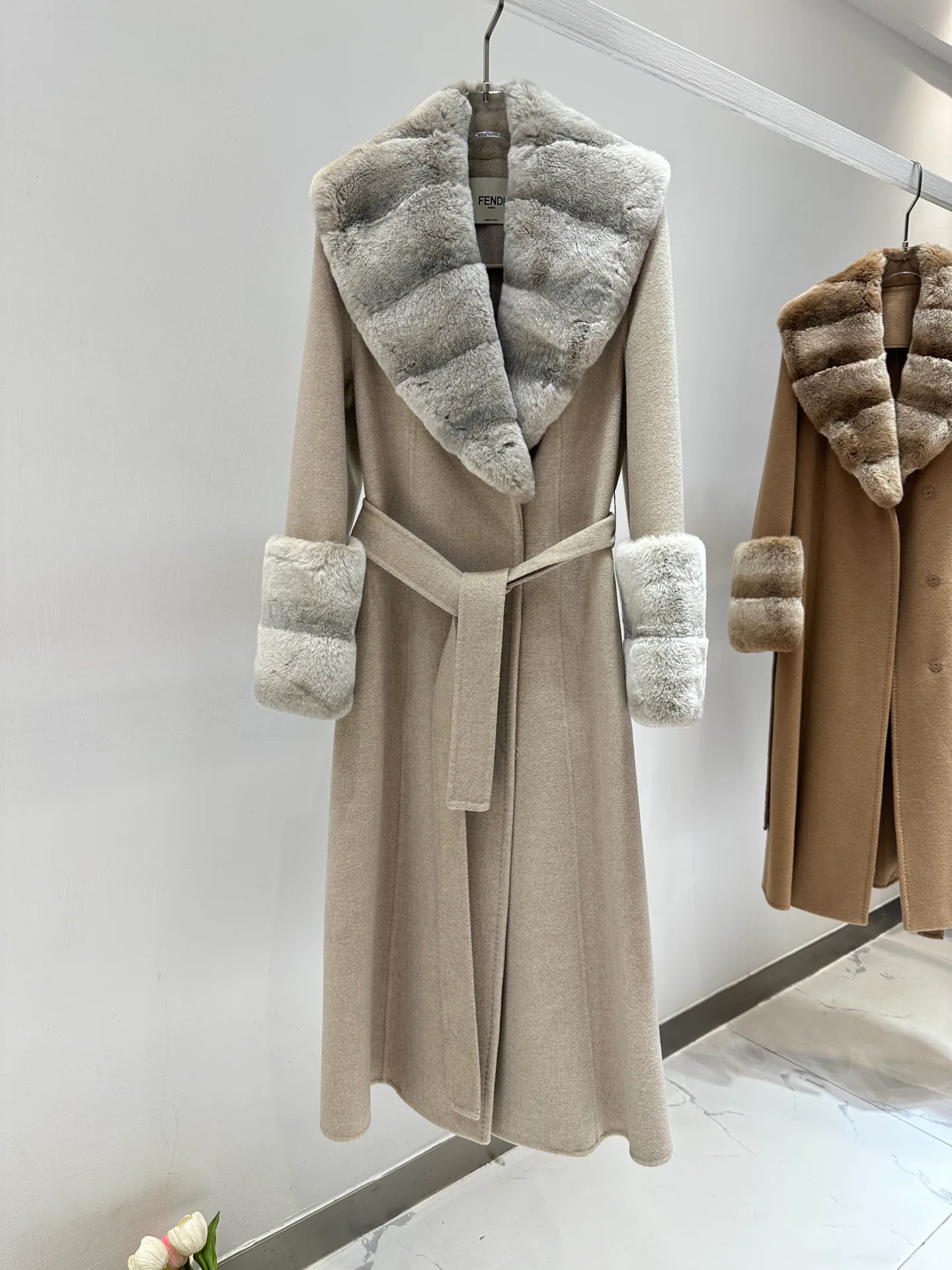 Пальто Женские Fendi 17933231