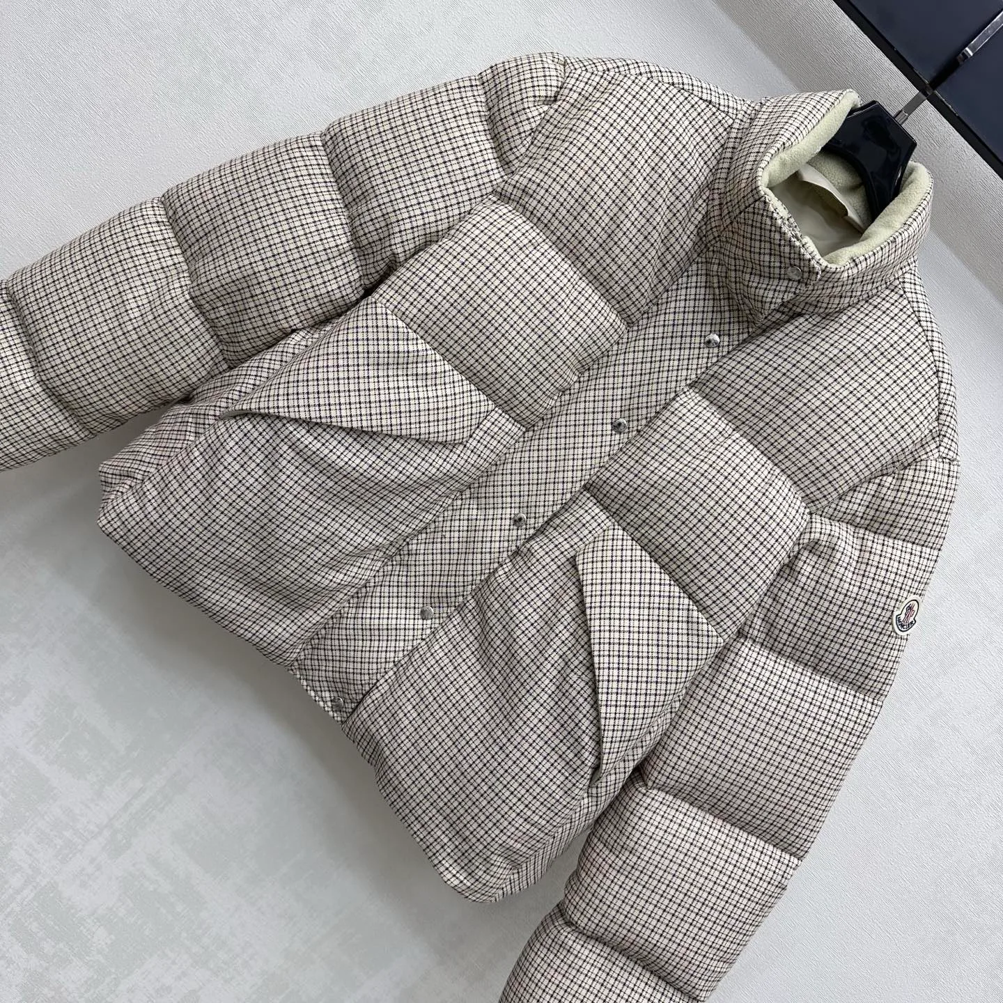 Куртки И Пуховики Женские Moncler 18579386