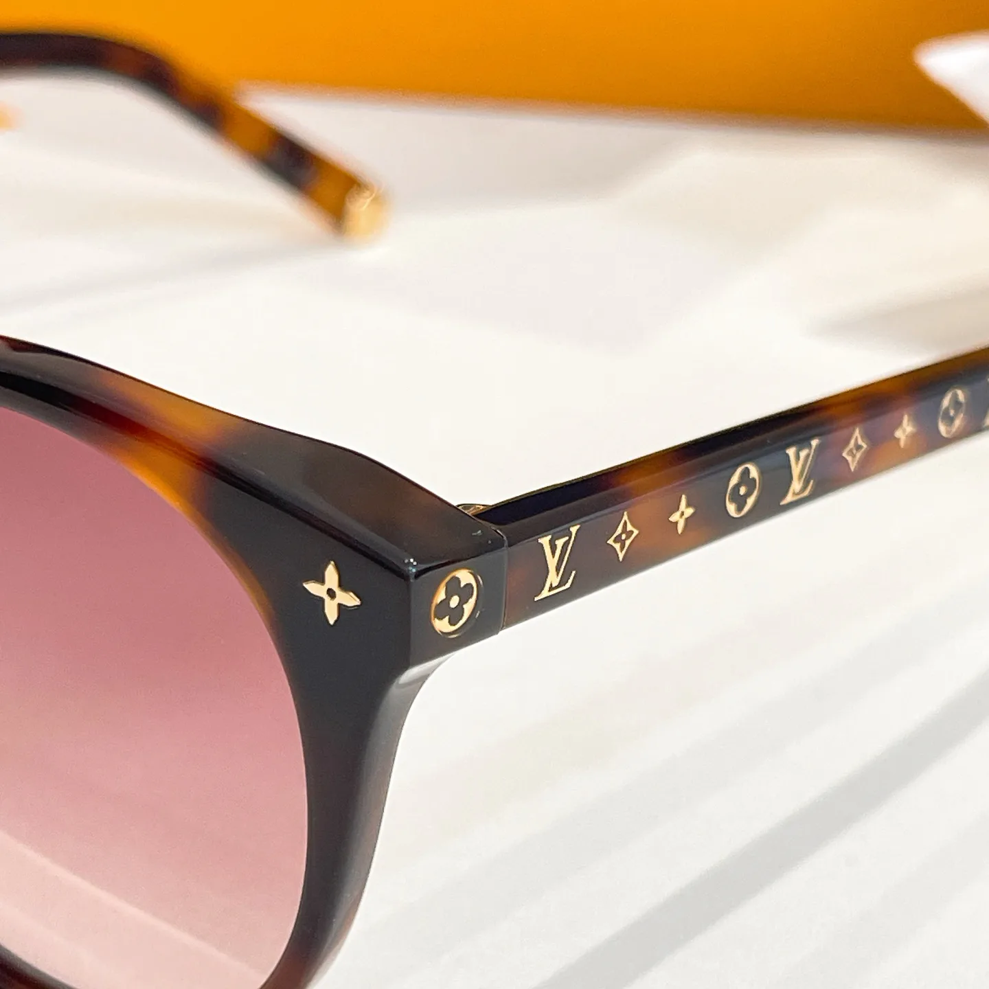 Очки Louis Vuitton 11679525