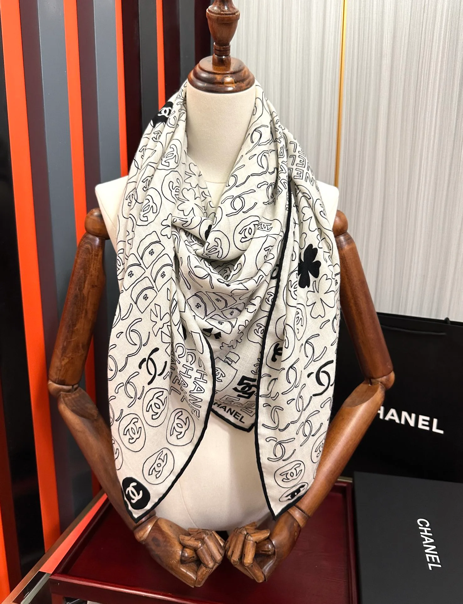 Платки Chanel 4516054