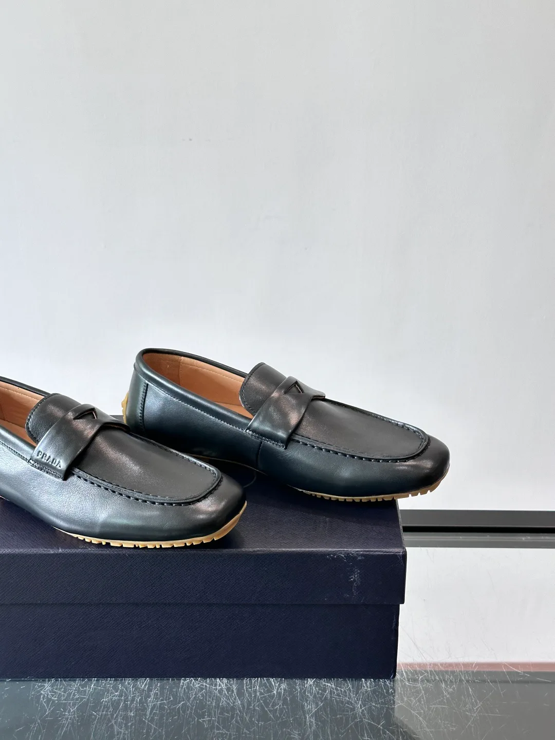 Лоферы И Туфли Мужские Prada 17447557