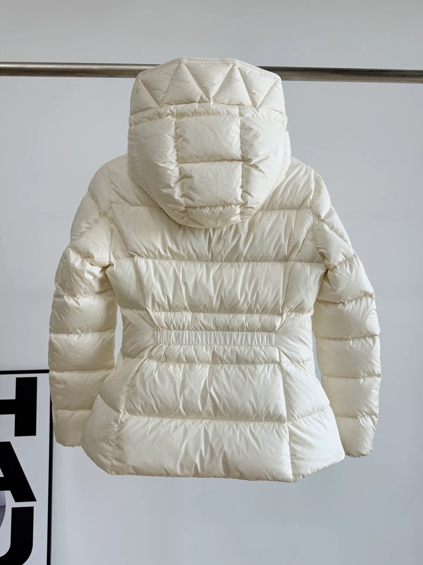 Куртки И Пуховики Женские Moncler 18615769