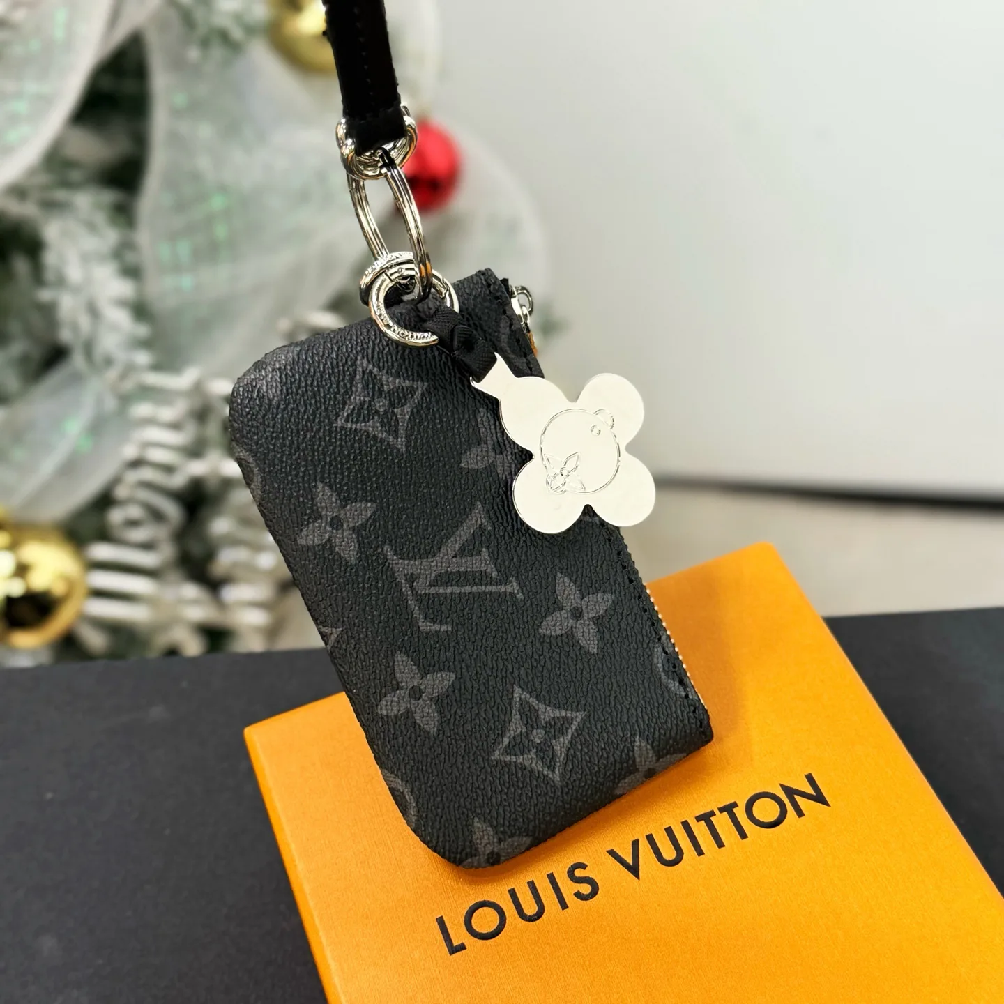 Клатчи Женские Louis Vuitton 2546480