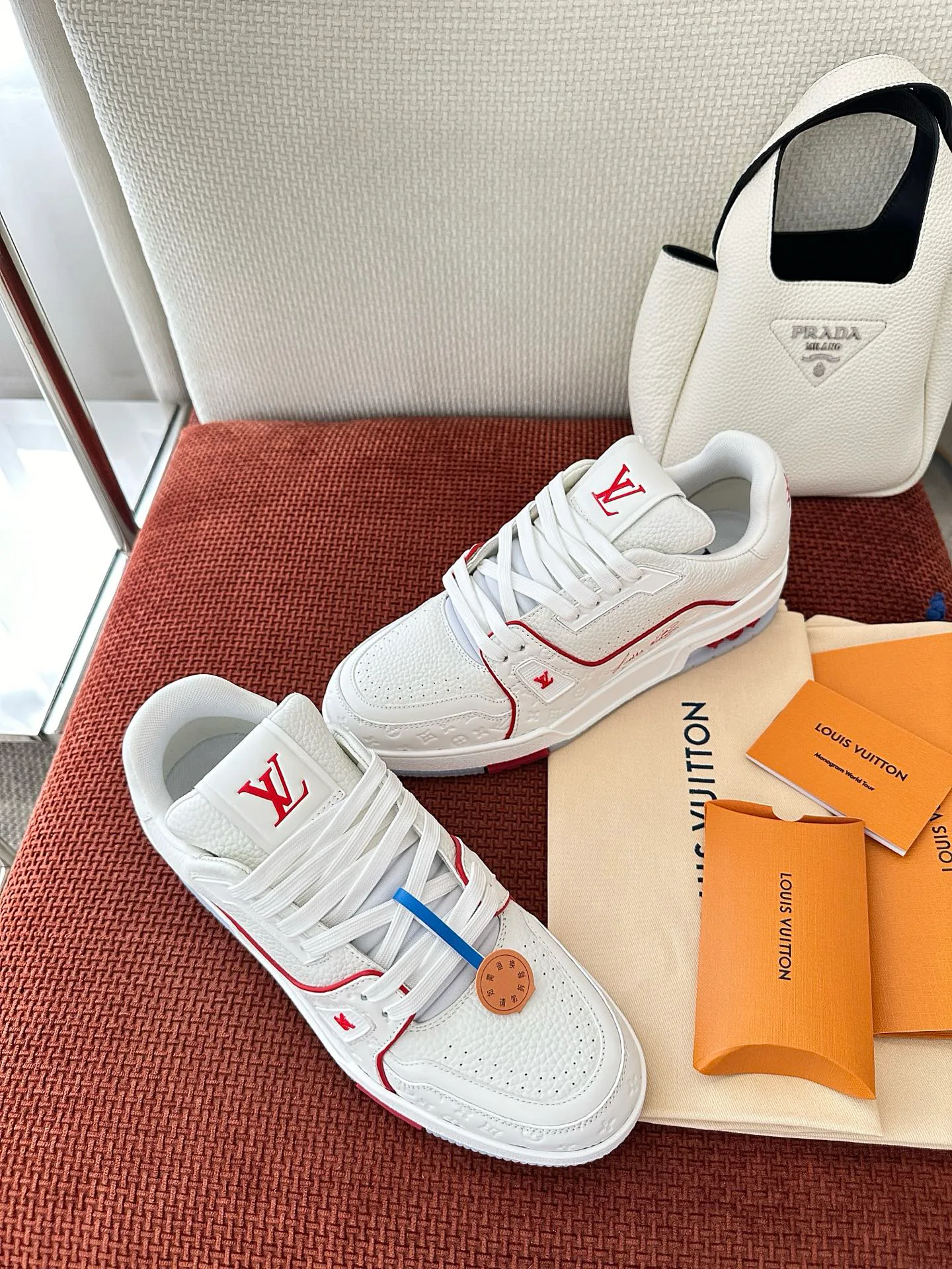 Кроссовки Женские Louis Vuitton 17449366
