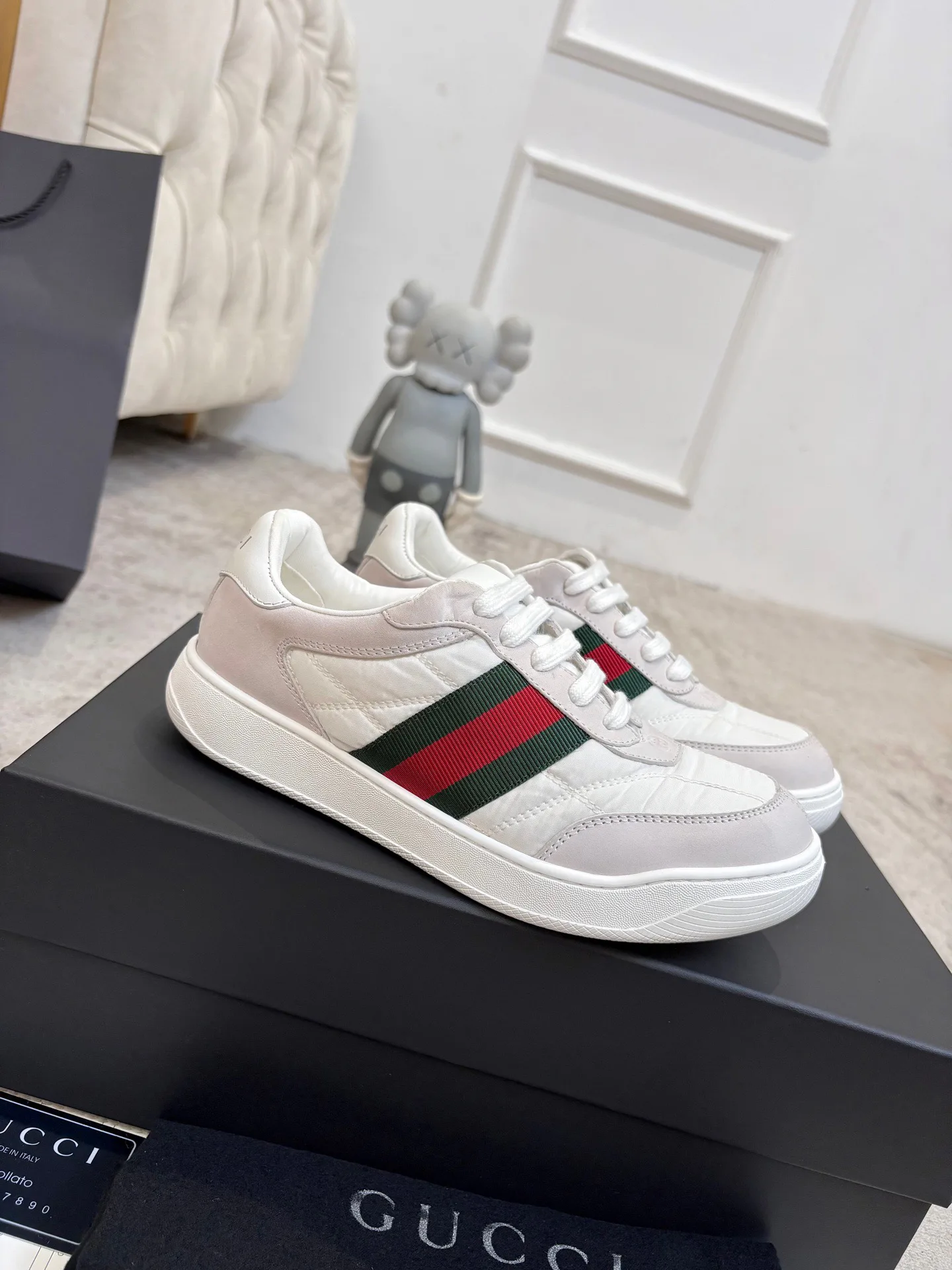 Кроссовки Женские Gucci 17912729