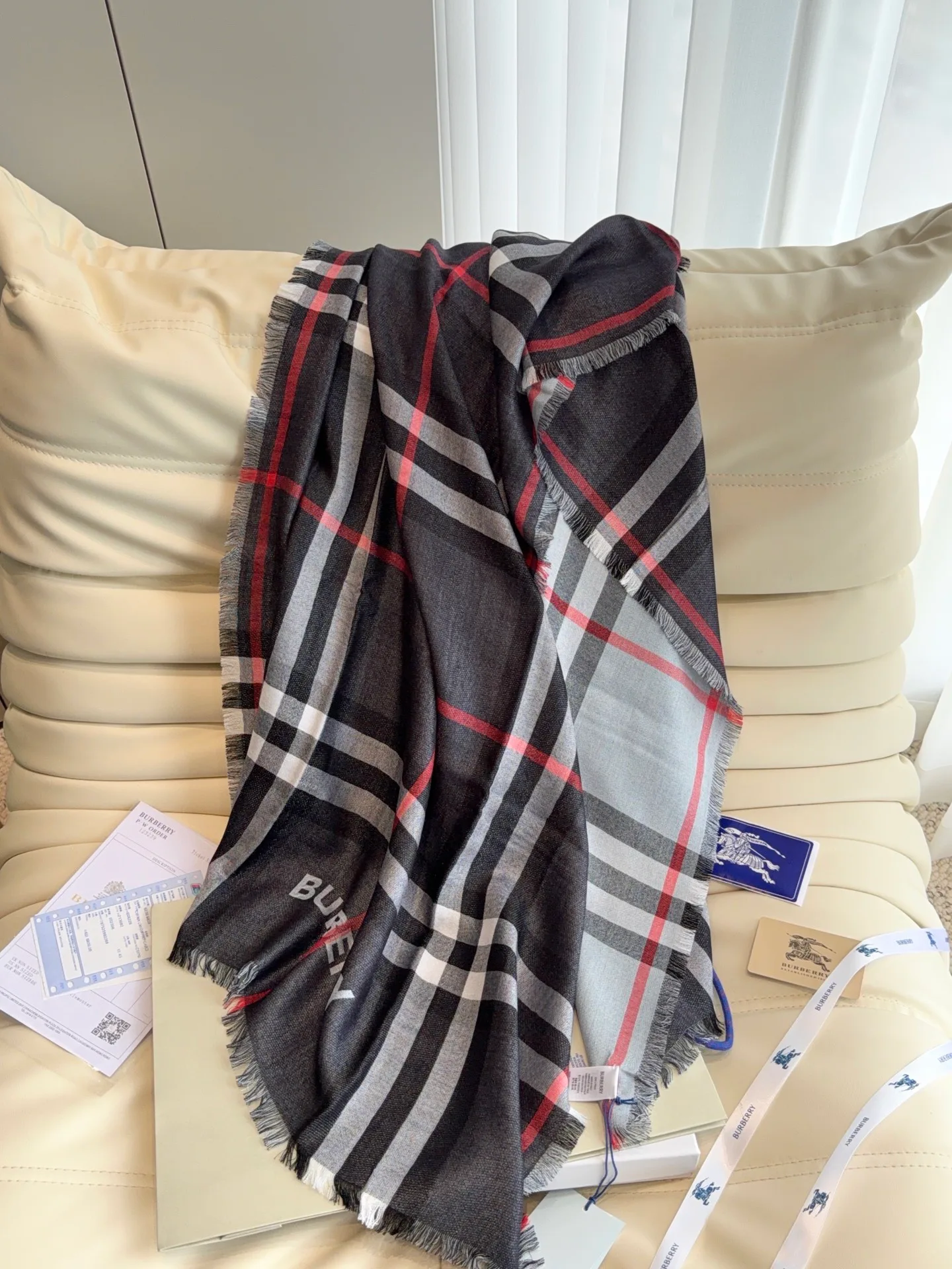 Шарфы Burberry 18401187
