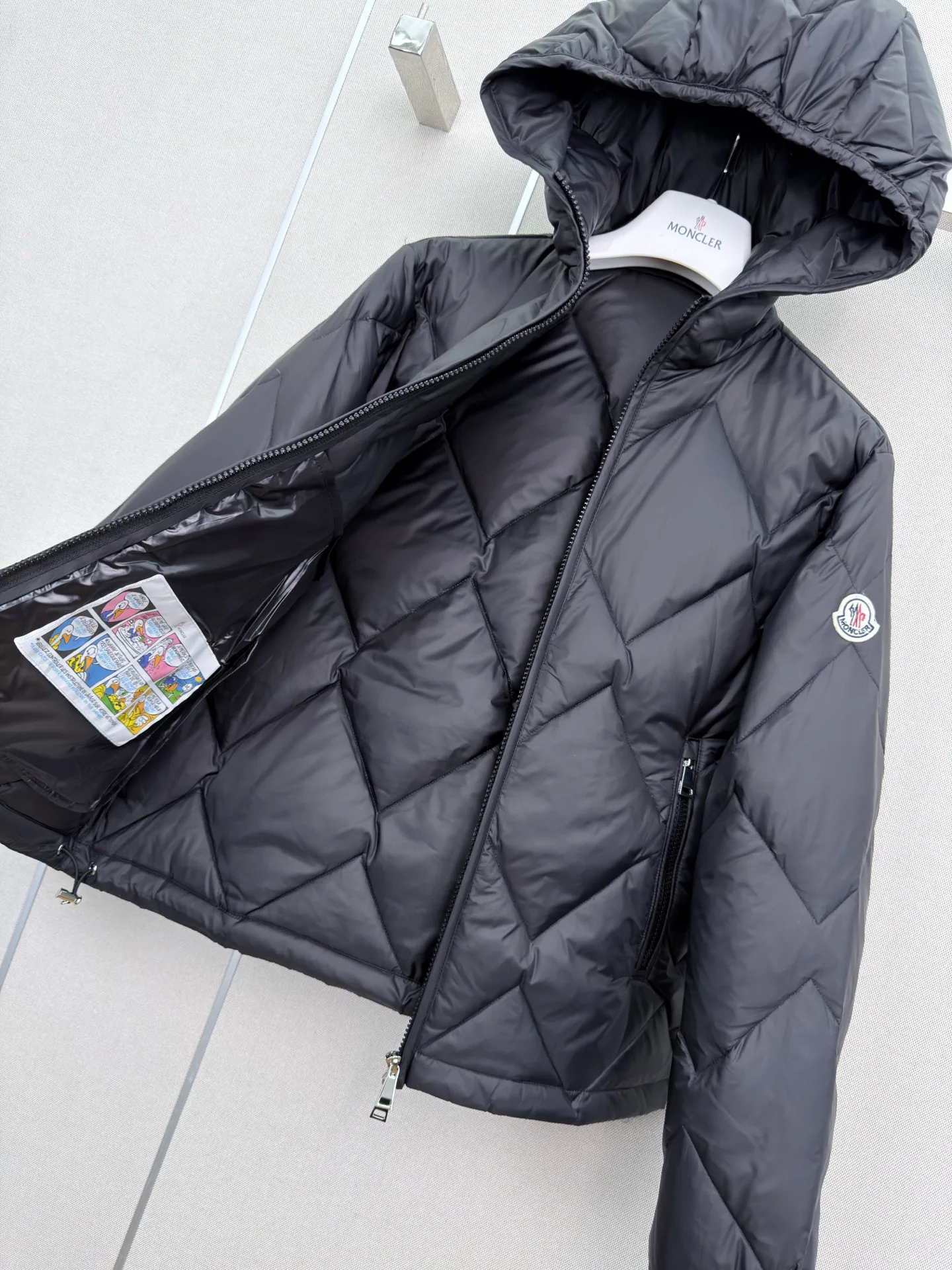 Куртки И Пуховики Женские Moncler 18877923