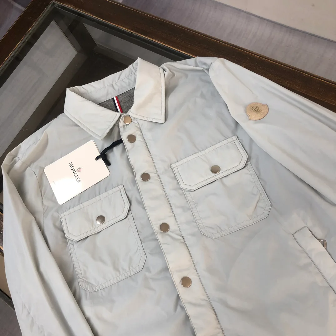 Куртки И Пуховики Женские Moncler 9906937