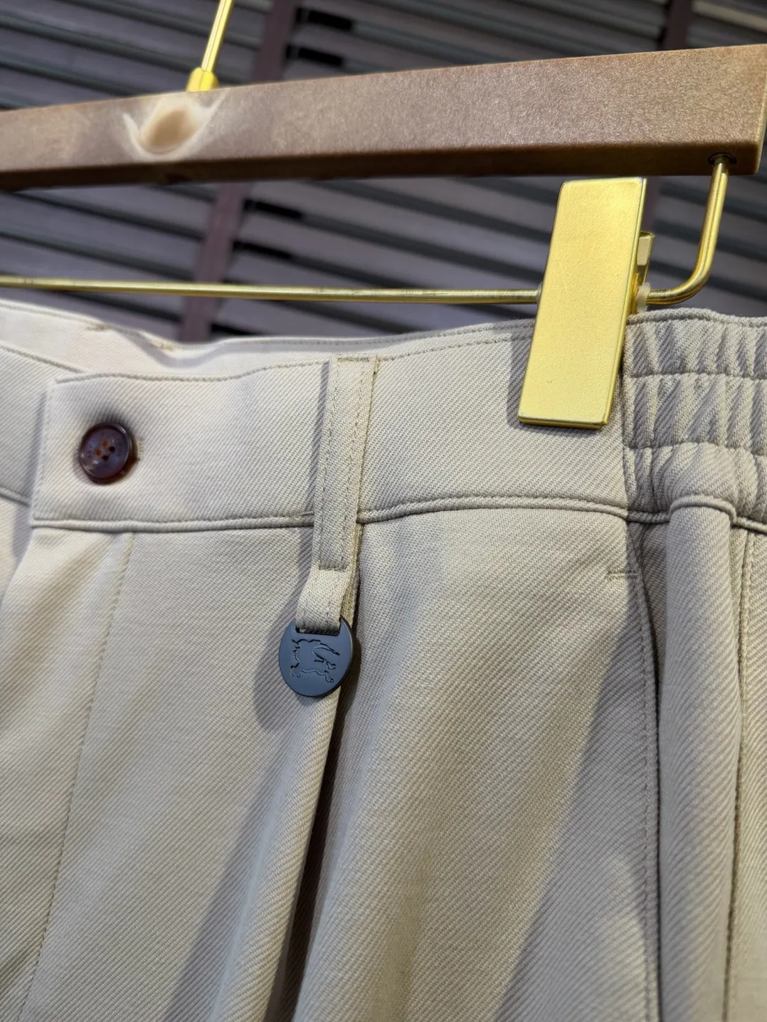 Брюки Женские Burberry 11076830