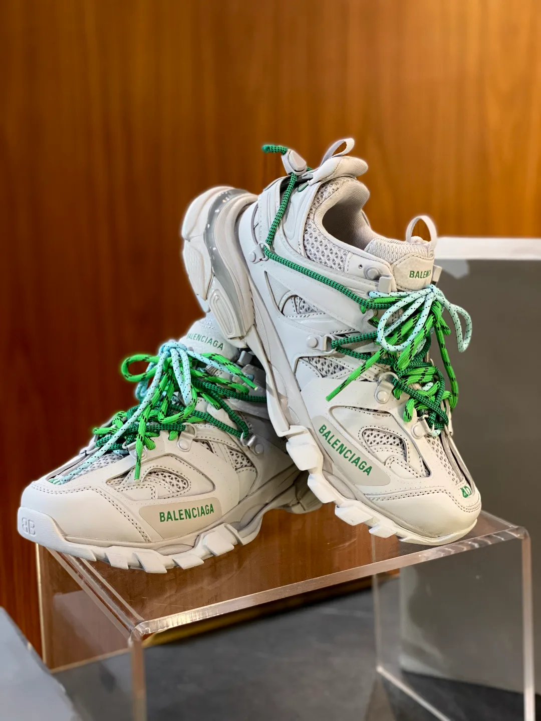 Кроссовки Женские Balenciaga 5062320