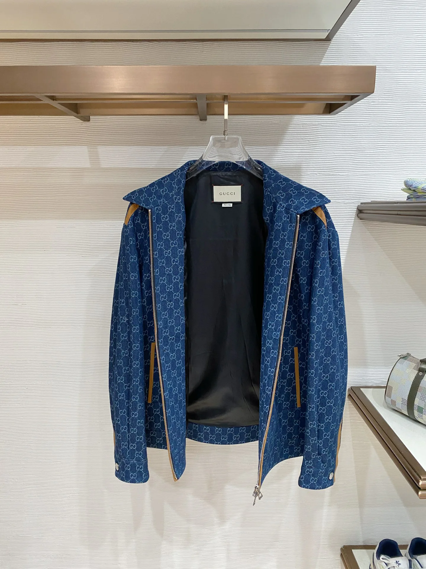 Куртки И Пуховики Мужские Gucci 10271866