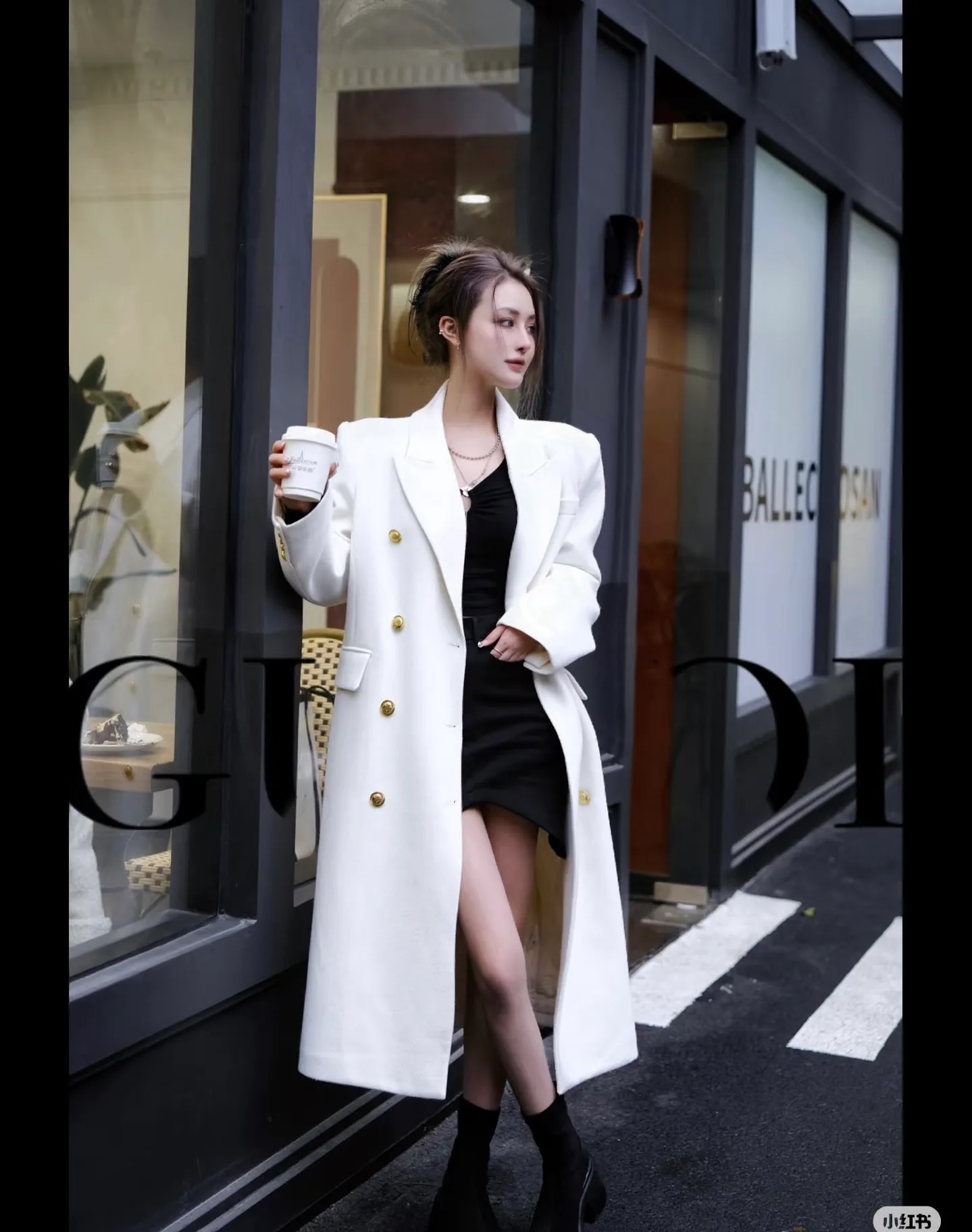 Пальто Женские Saint Laurent 5051204