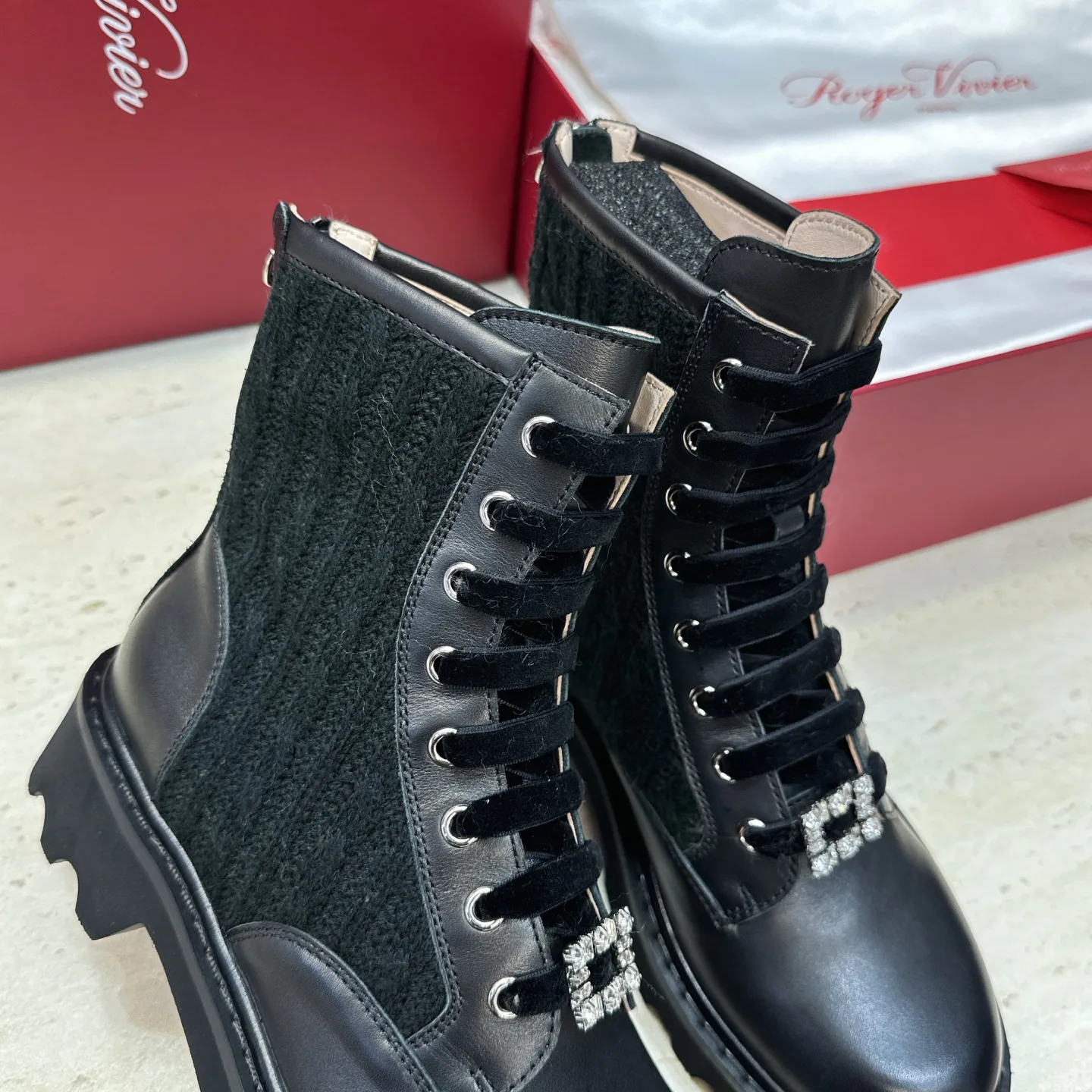 Ботинки Женские Roger Vivier 18256241