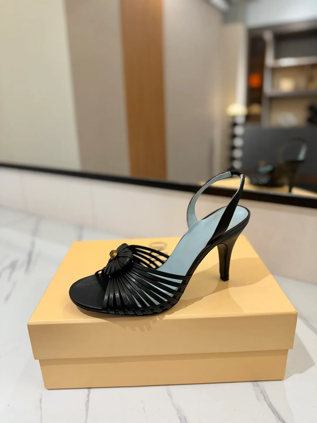 Босоножки Женские Valentino 10026781