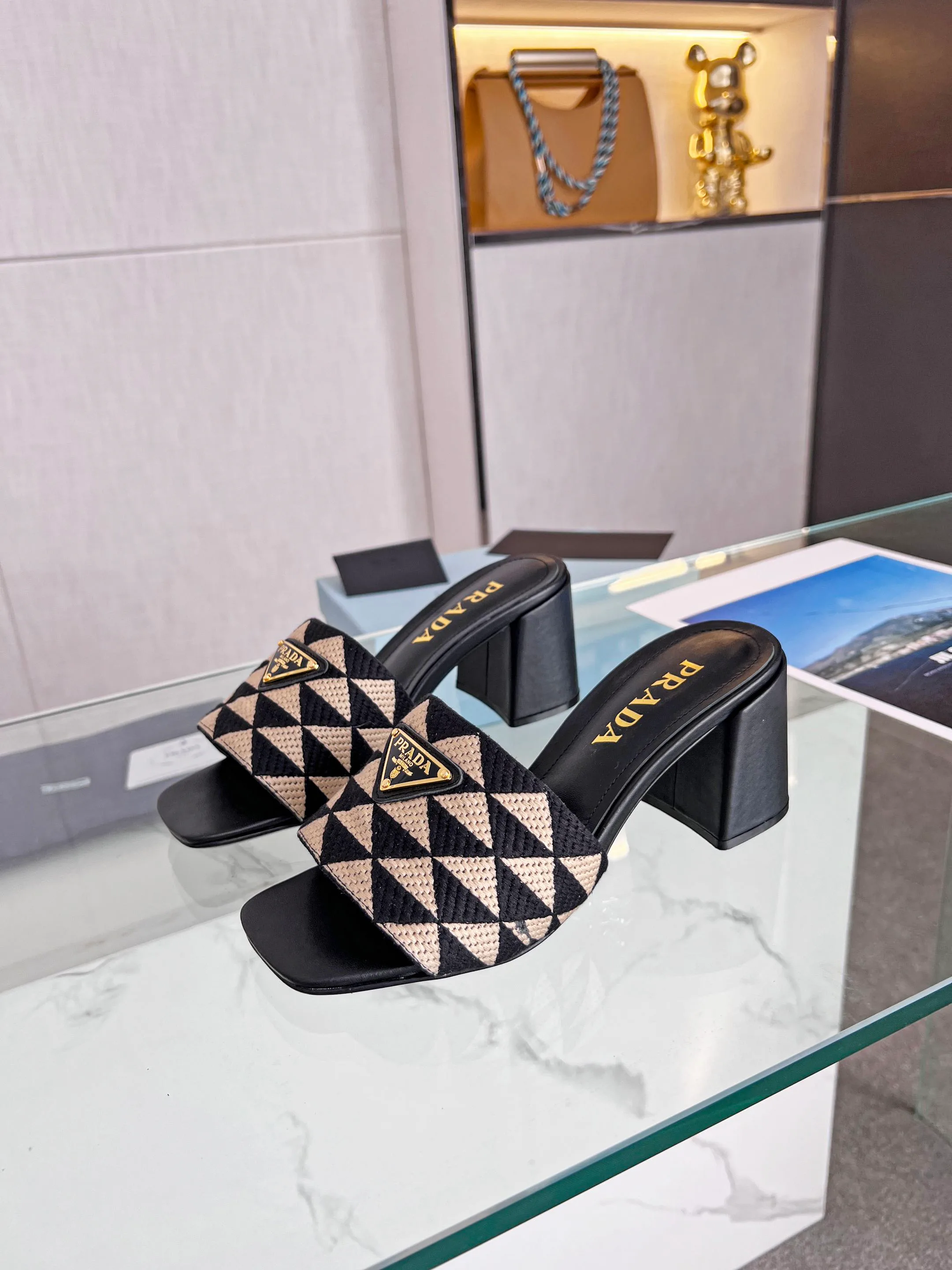 Босоножки Женские Prada 11386424