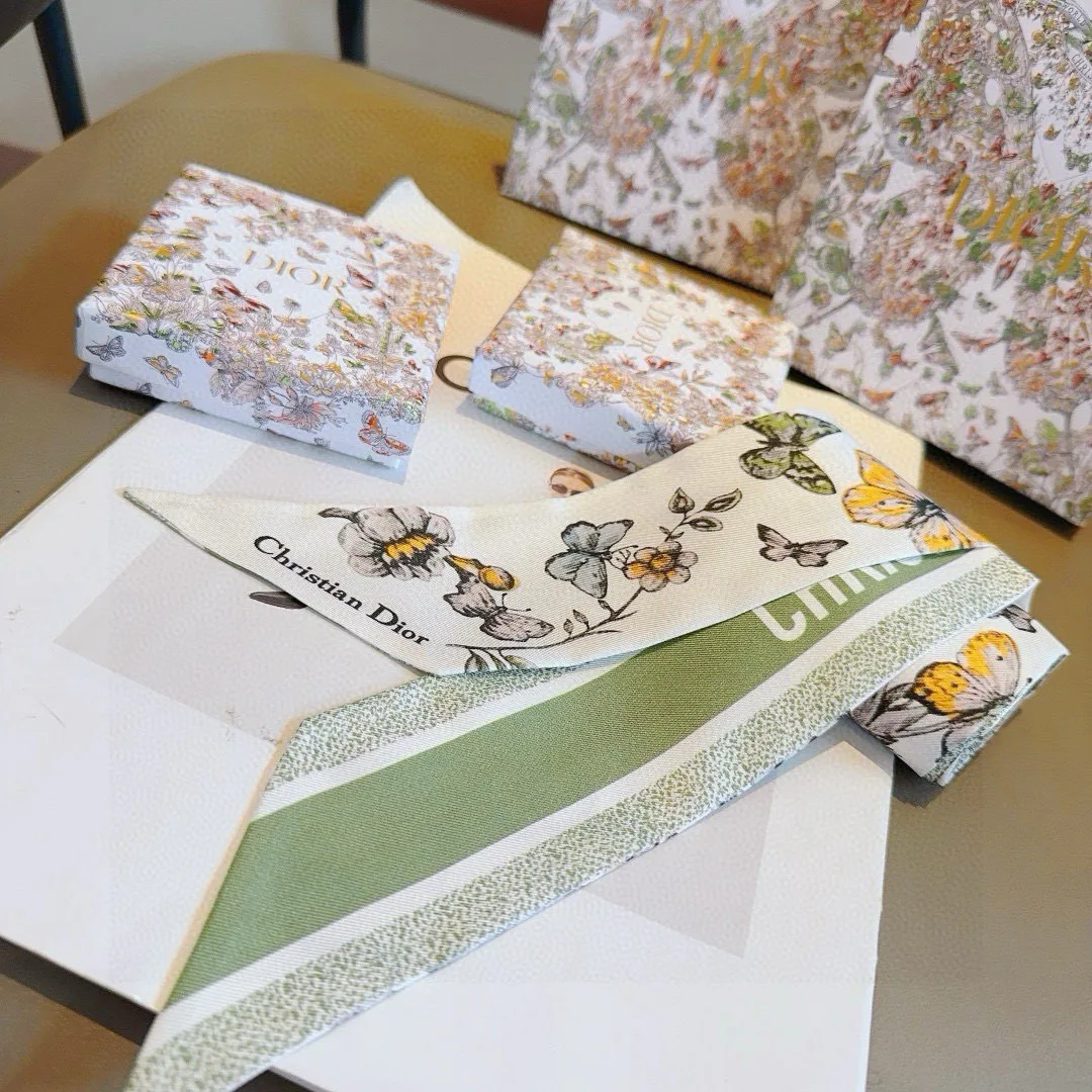 Платки Christian Dior 12918472