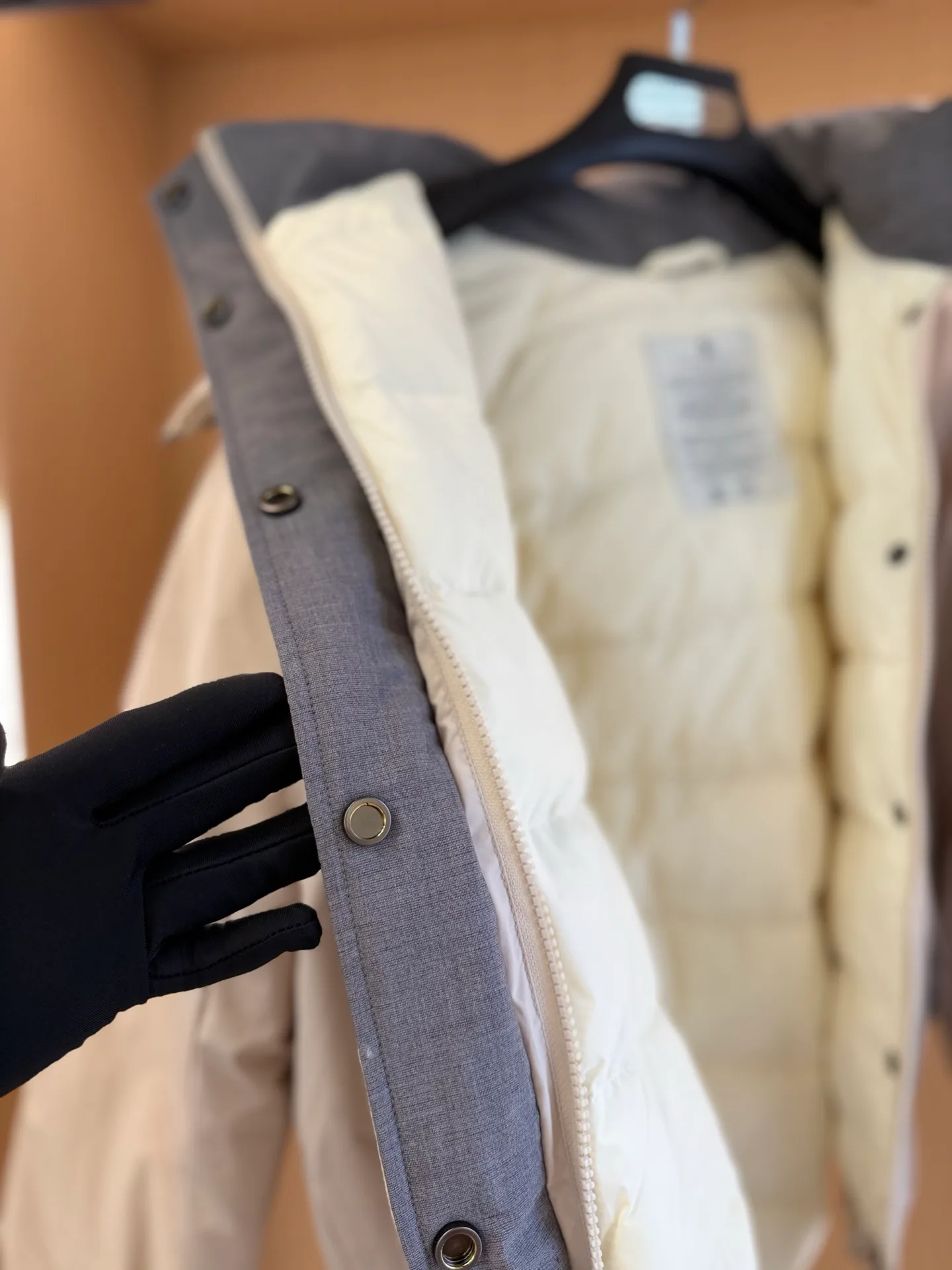 Куртки И Пуховики Женские Brunello Cucinelli 17906260