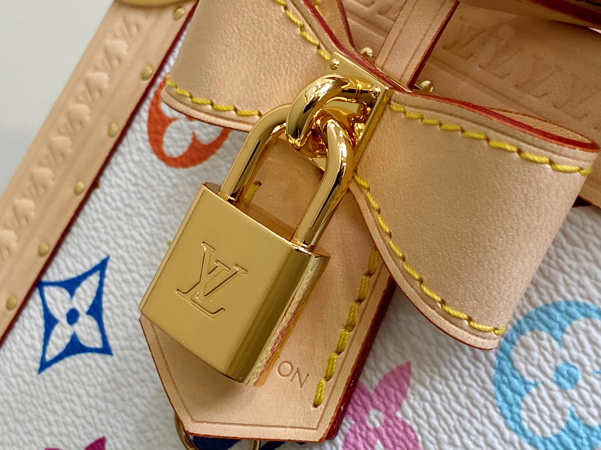 Сумки На Ремне Женские Louis Vuitton 10982