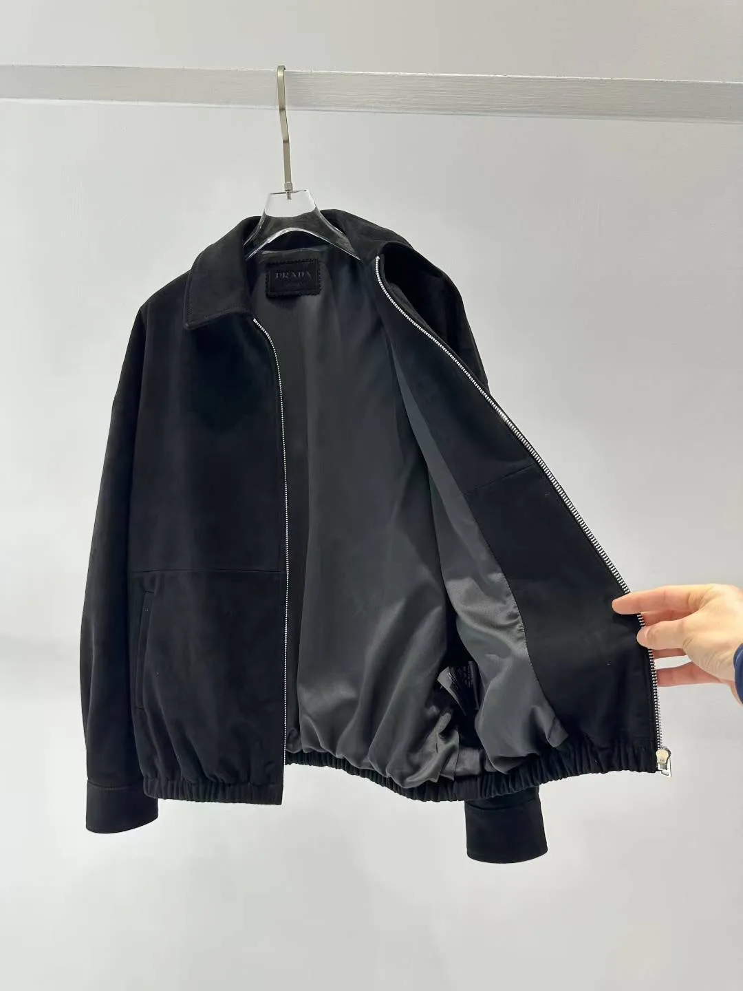 Кожаные Куртки И Дублёнки Женские Prada 13186438
