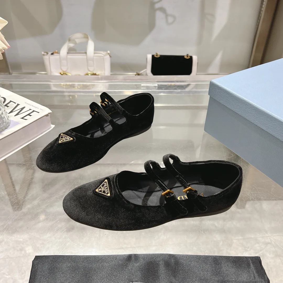 Балетки Женские Prada 10827978