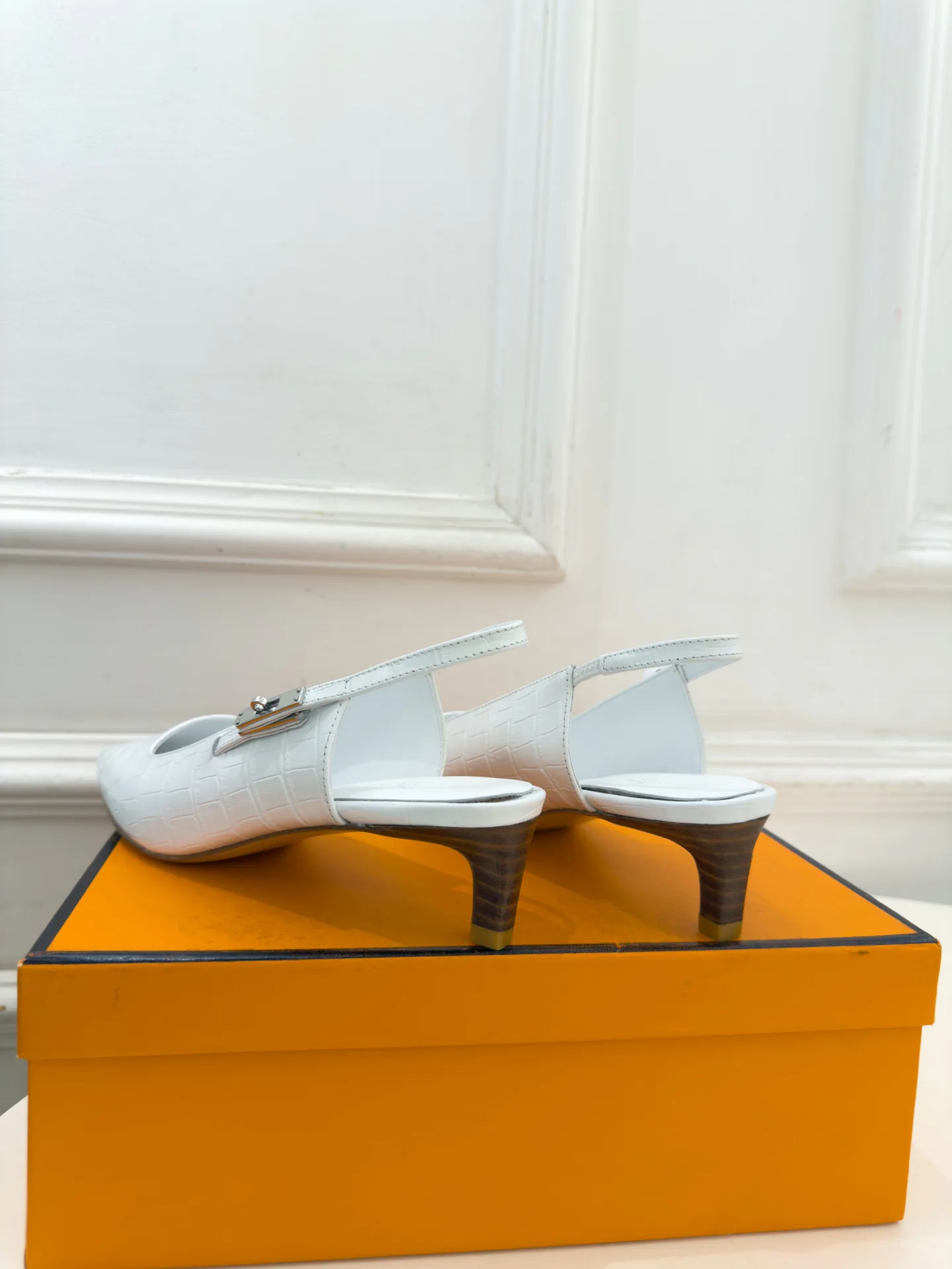 Босоножки Женские Hermes 18609206
