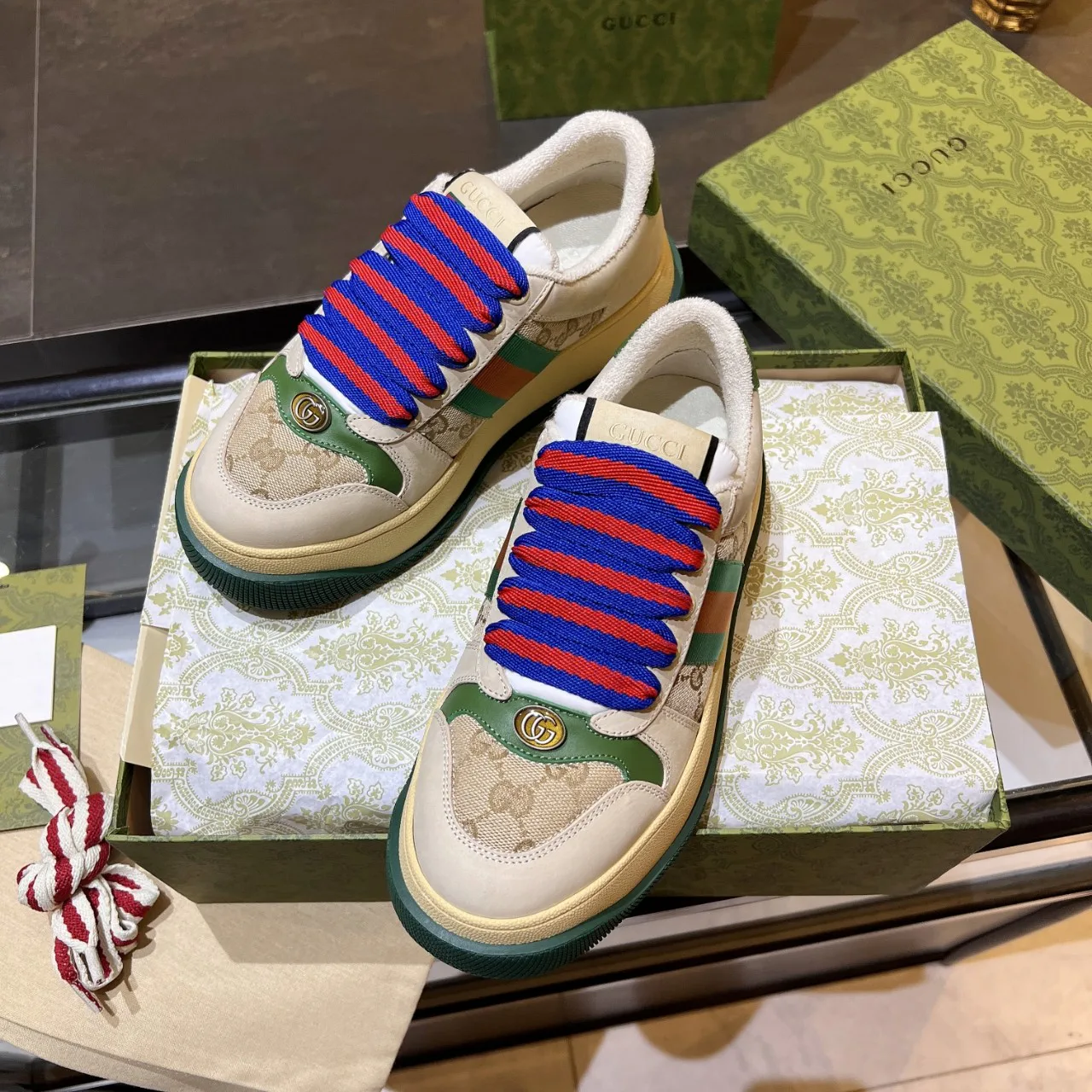 Кроссовки Женские Gucci 17955445