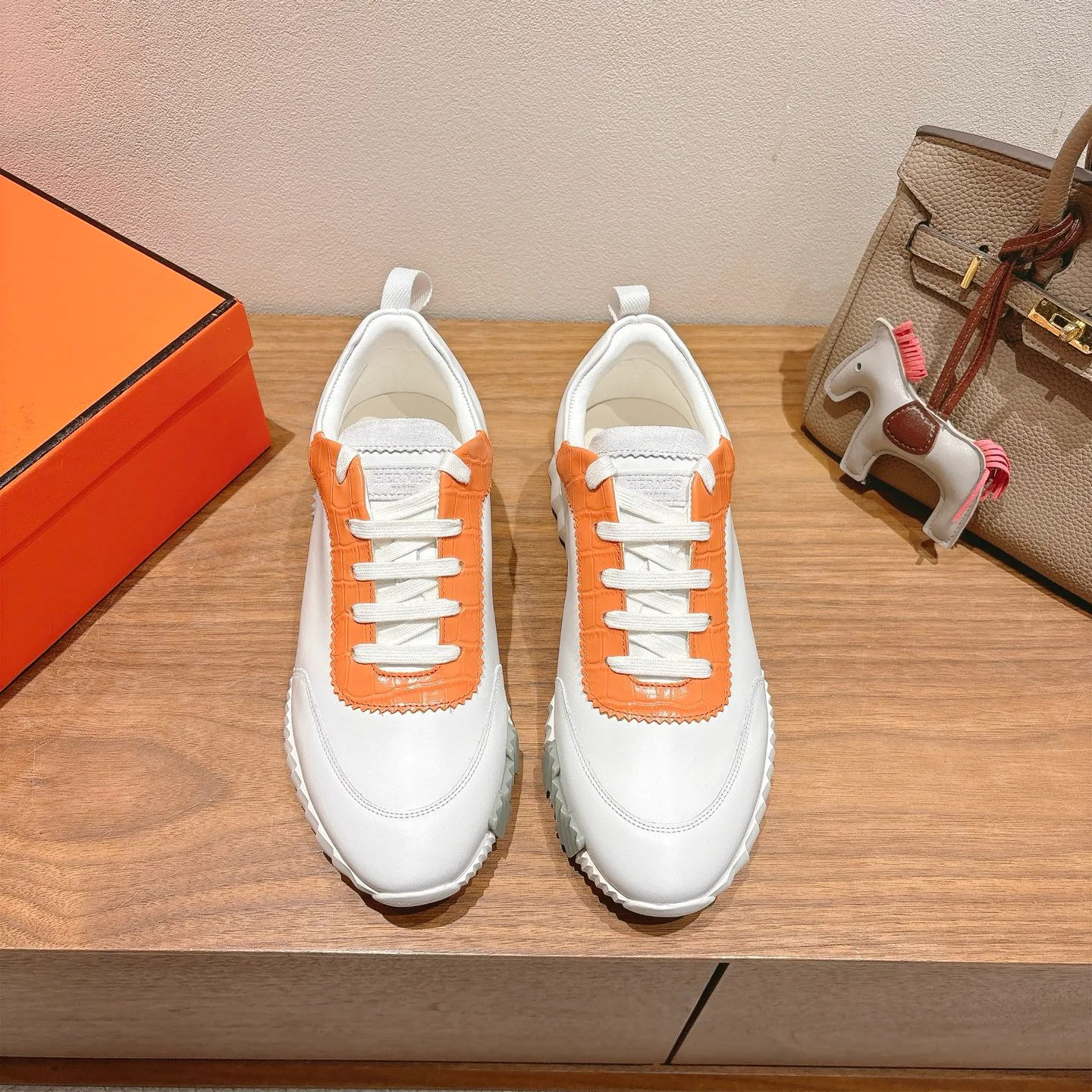 Кроссовки Женские Hermes 9915099