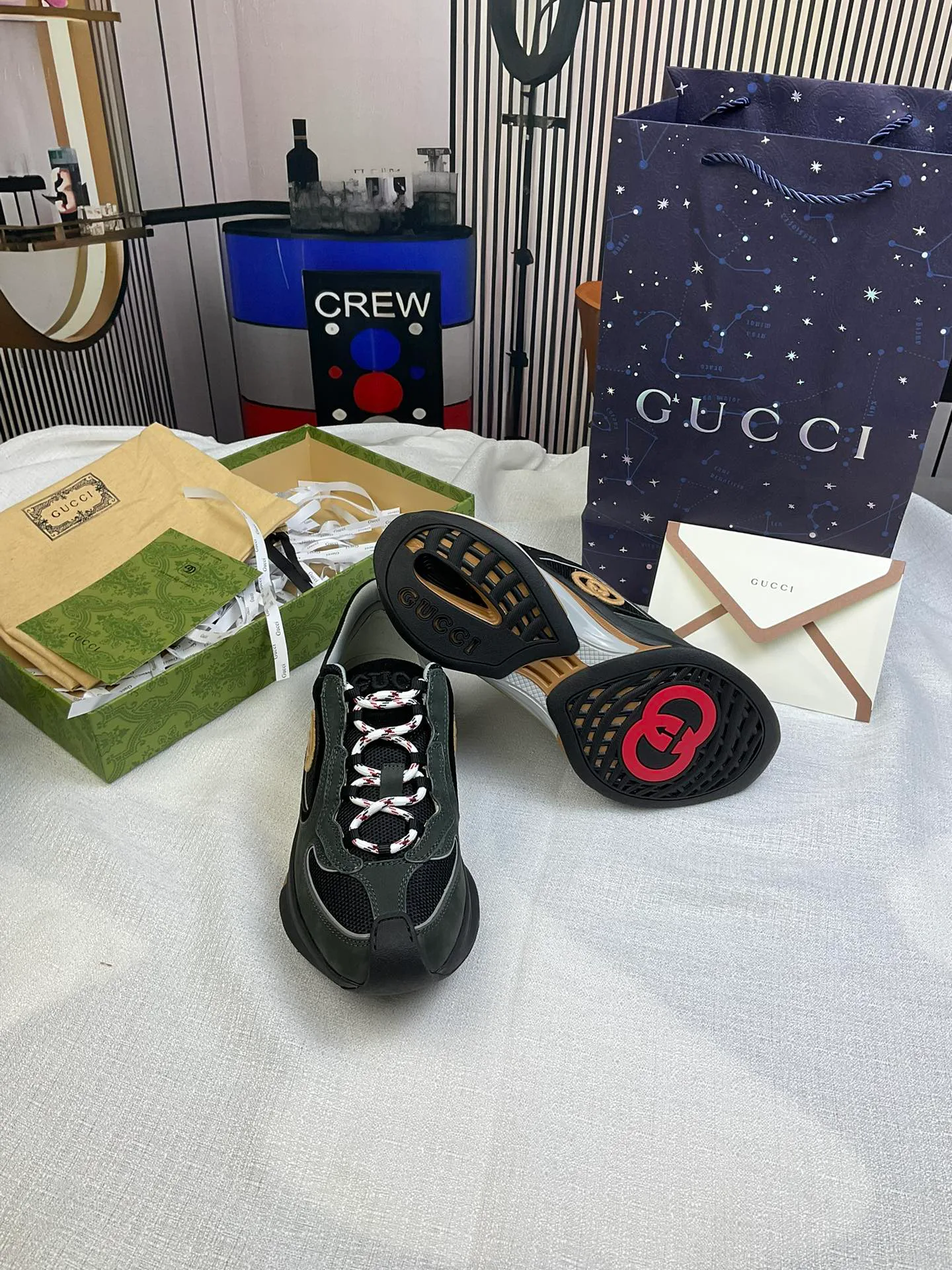 Кроссовки Женские Gucci 5120056