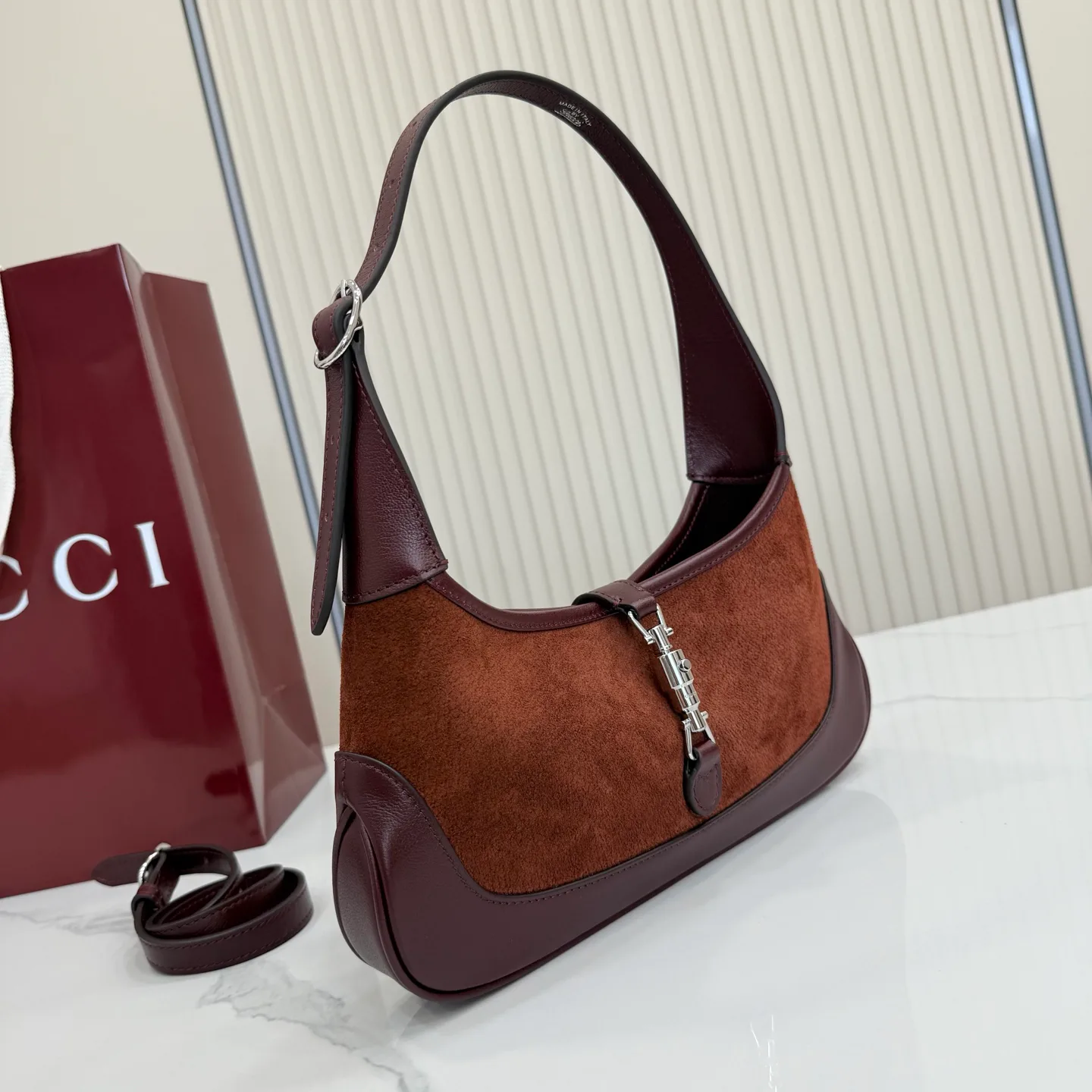 Классические Сумки Женские Gucci 17366994