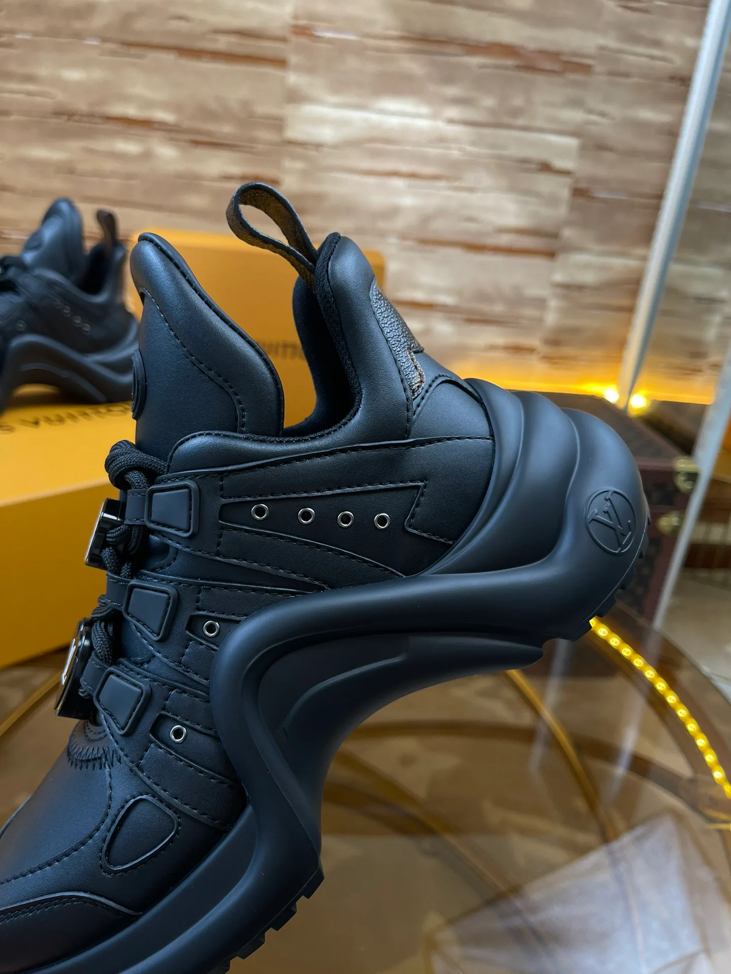 Кроссовки Женские Louis Vuitton 10661