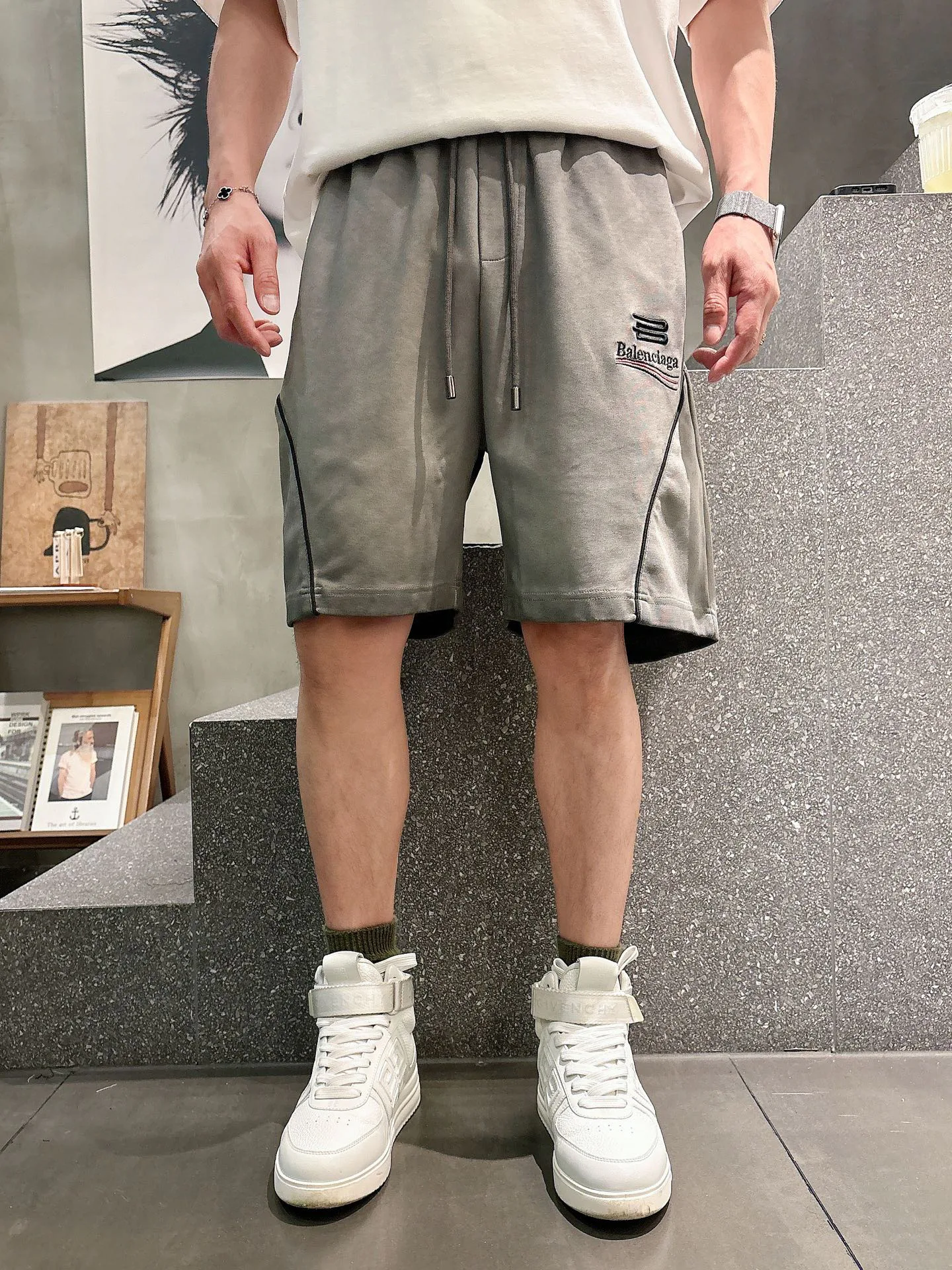 Шорты Мужские Balenciaga 14580119