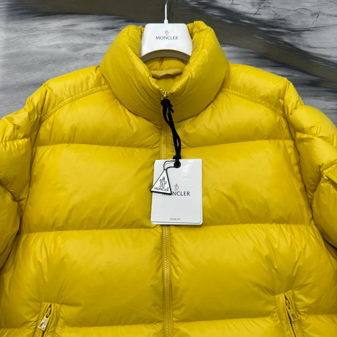 Куртки И Пуховики Мужские Moncler 17927110