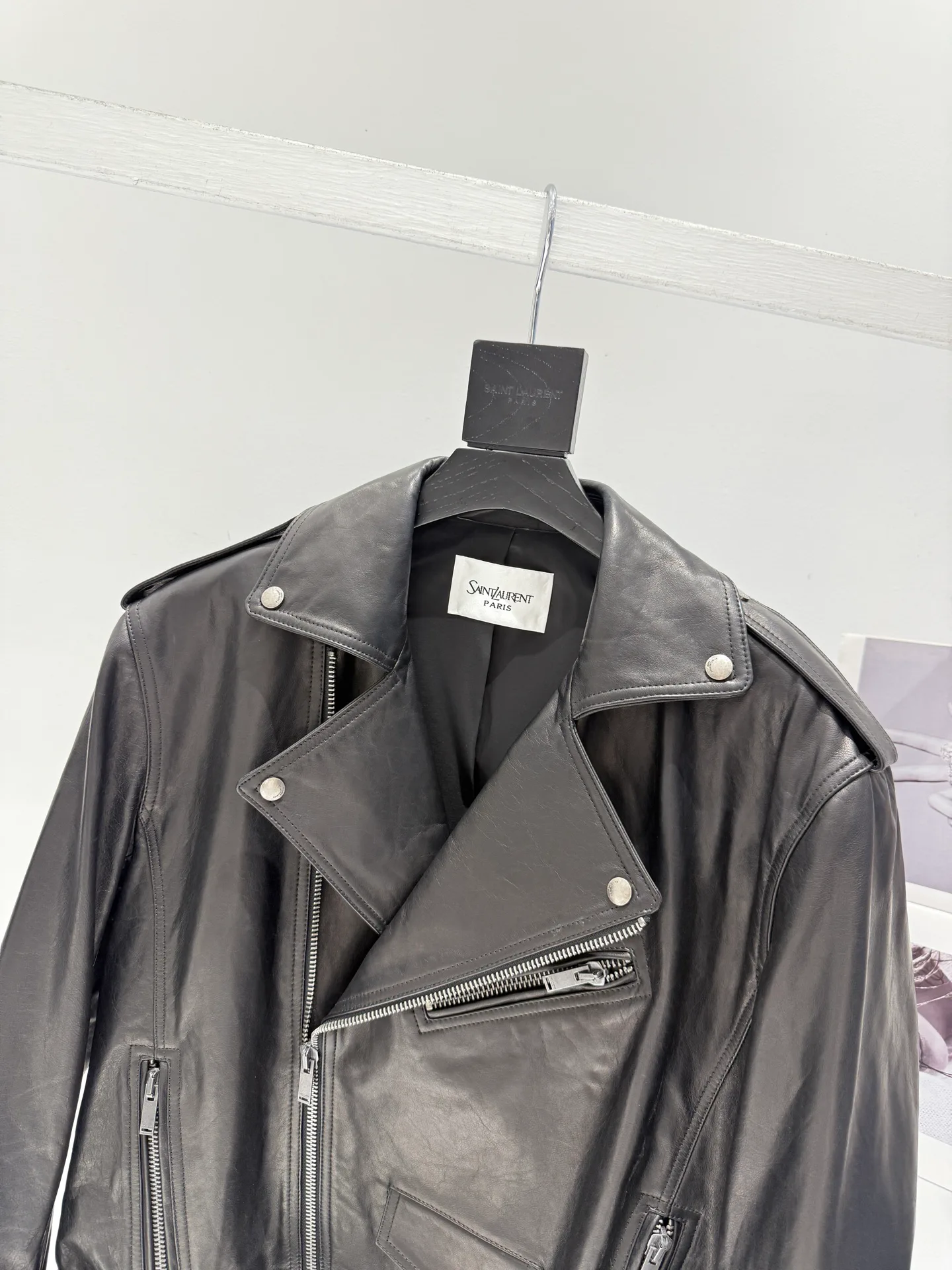Кожаные Куртки И Дублёнки Женские Saint Laurent 18151065