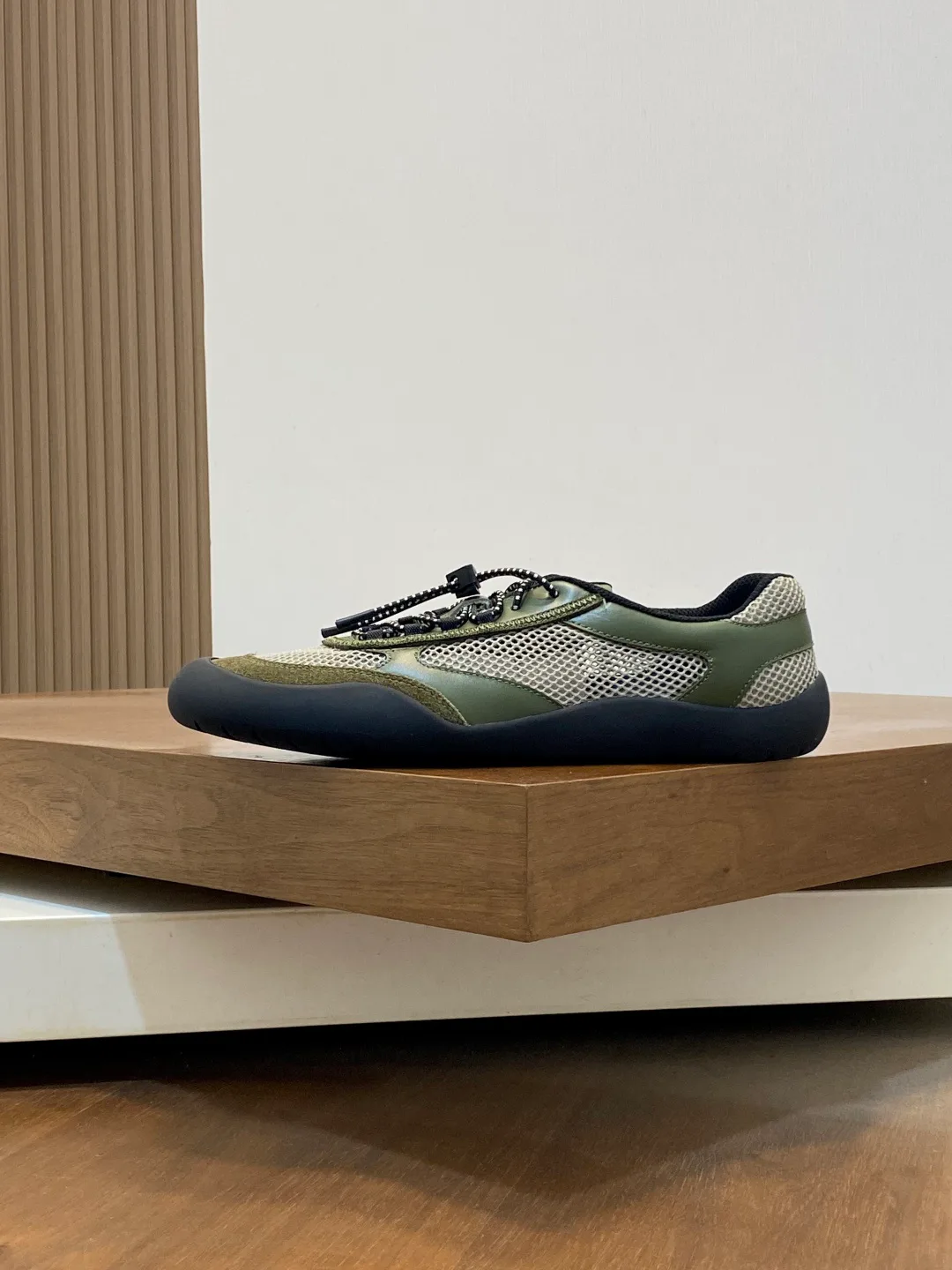 Кроссовки Мужские Prada 12842902