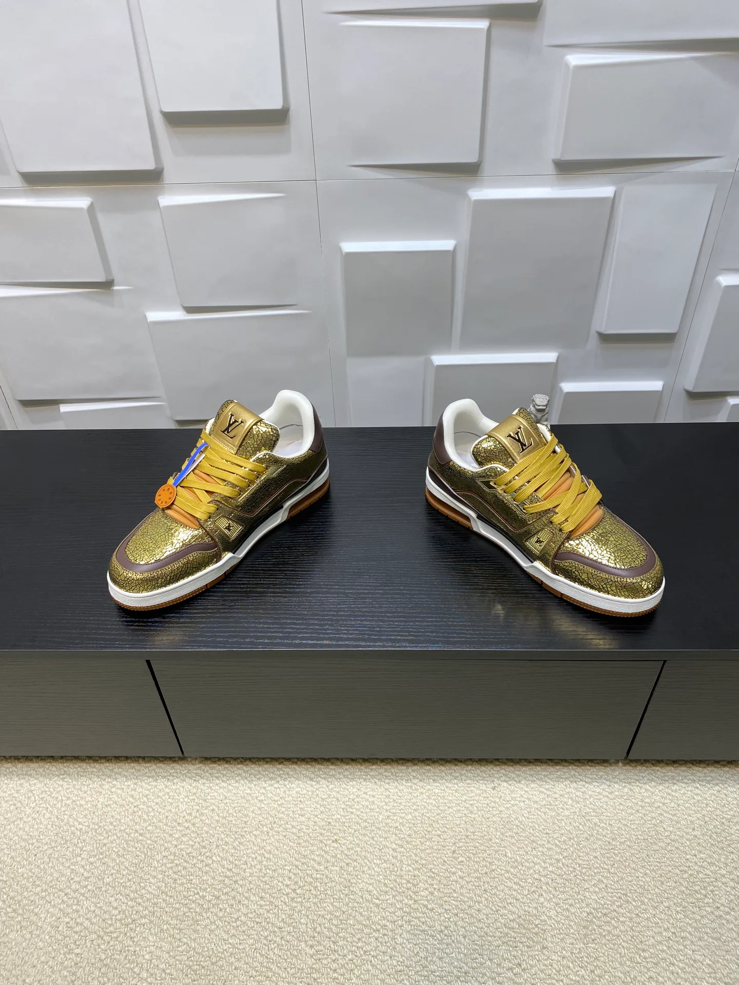 Кроссовки Женские Louis Vuitton 11437273
