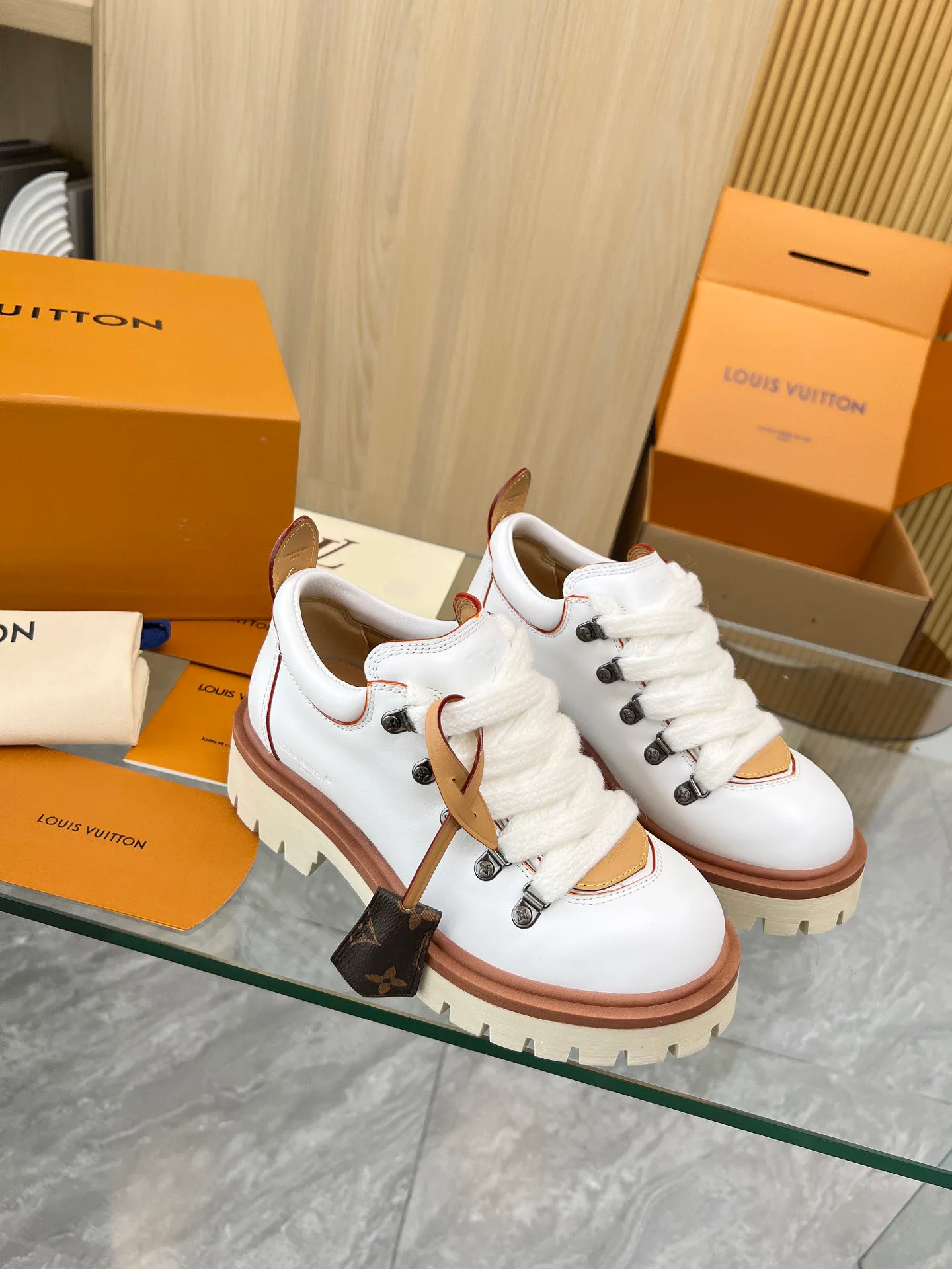 Ботинки Женские Louis Vuitton 1927464