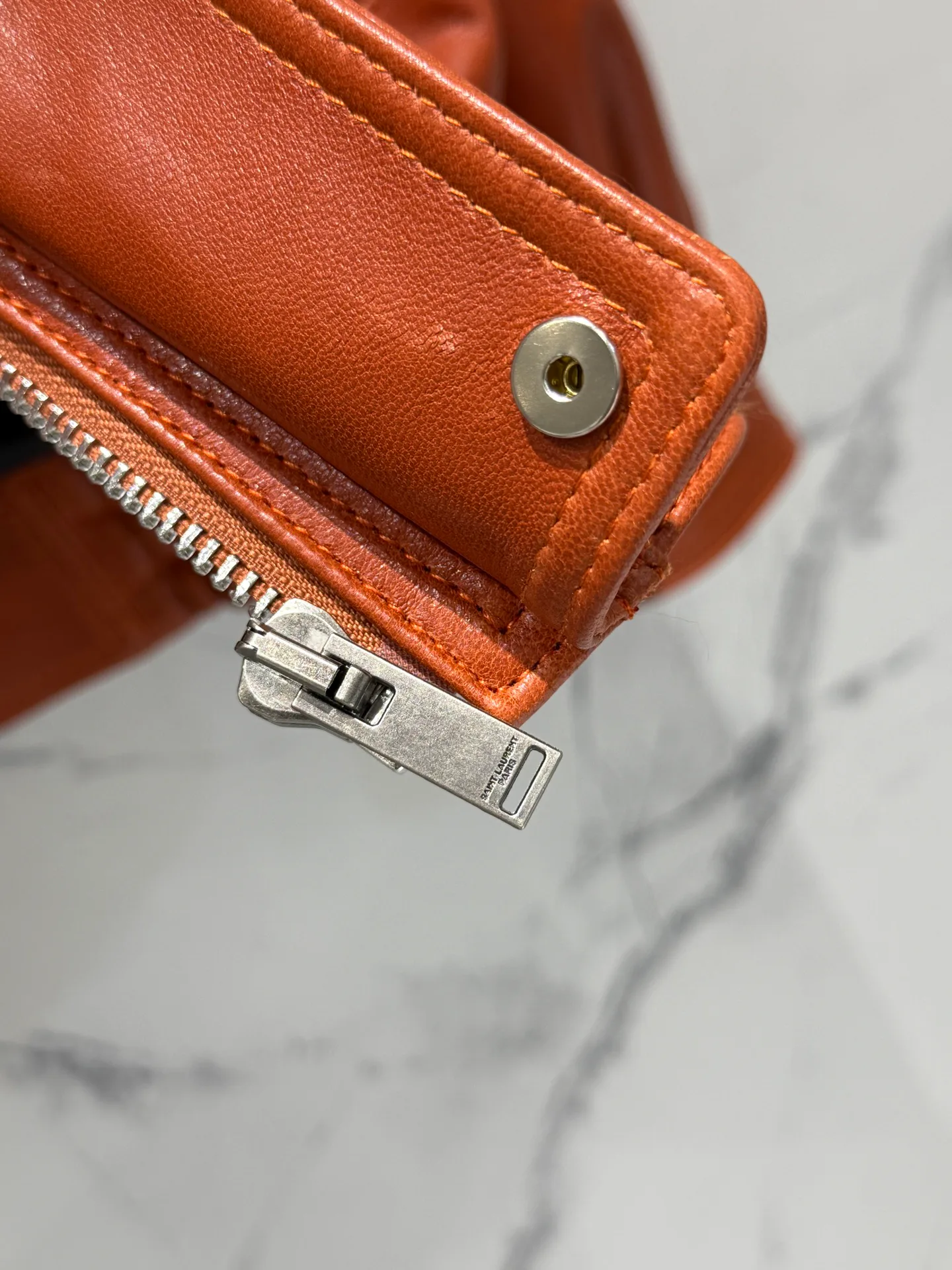 Кожаные Куртки И Дублёнки Женские Saint Laurent 11598175